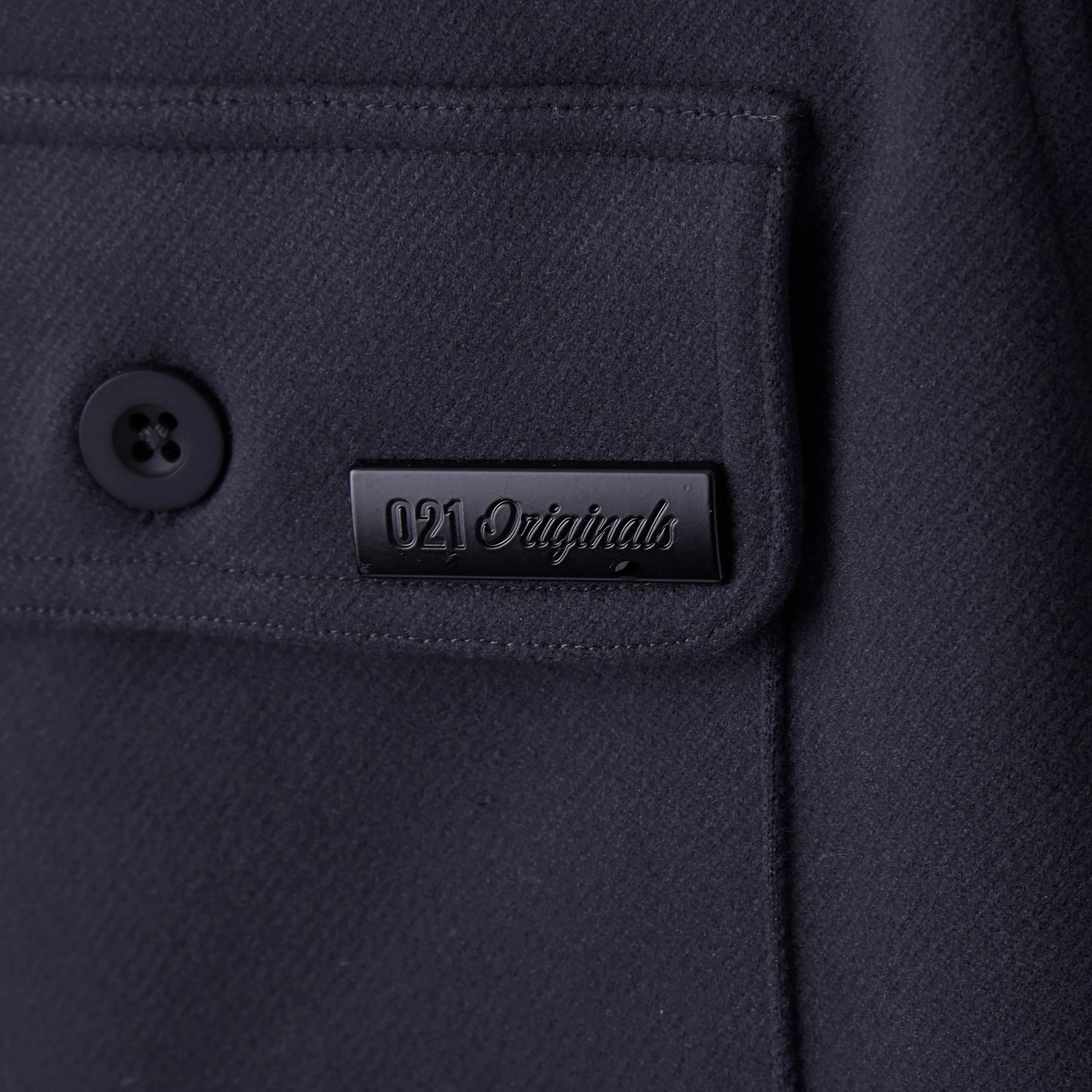 021 ESSENTIAL OVERSHIRT - GRAPHITE