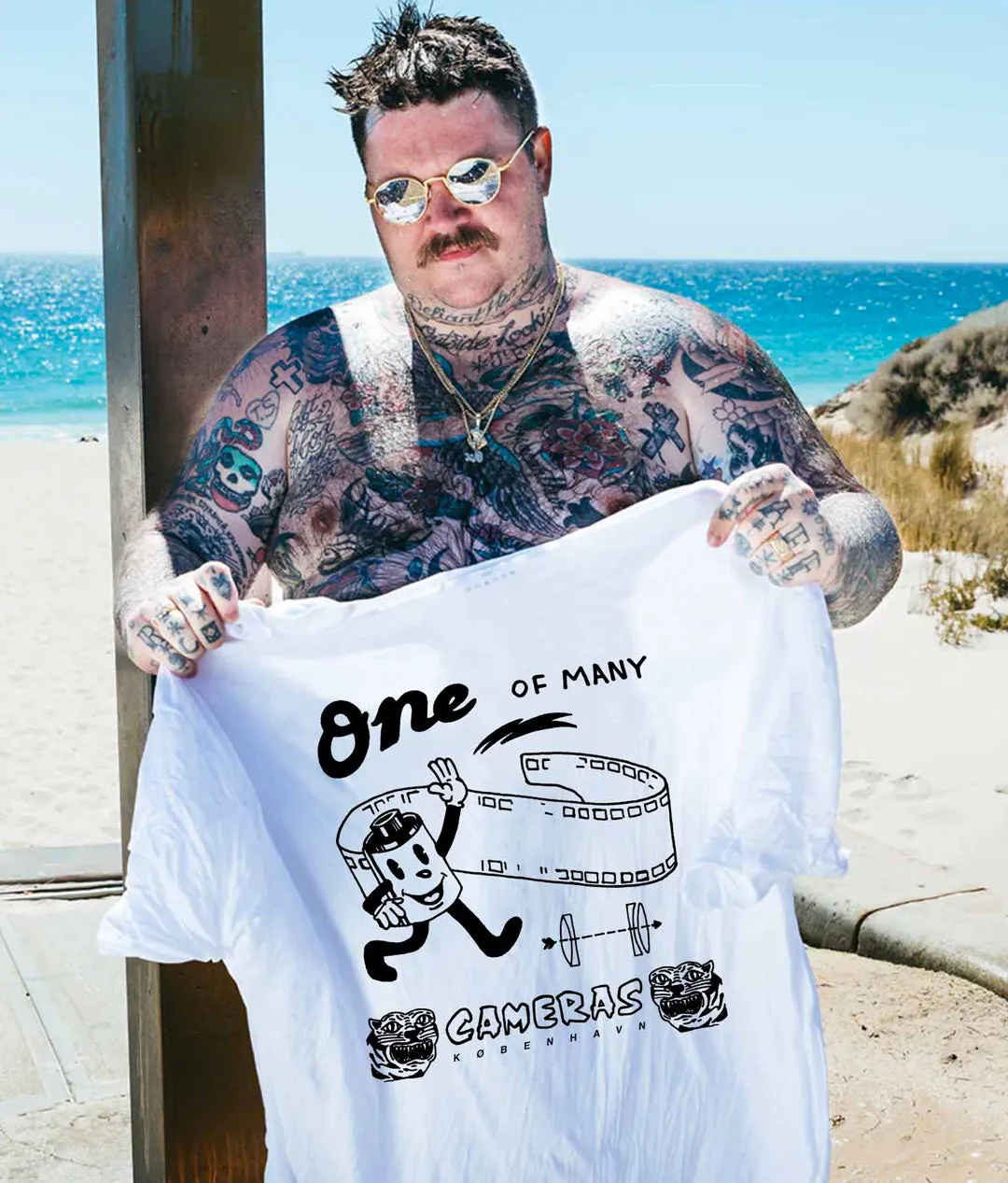 #029 OOMC 10 Year Anniversay T-SHIRT designed by Troels Emig