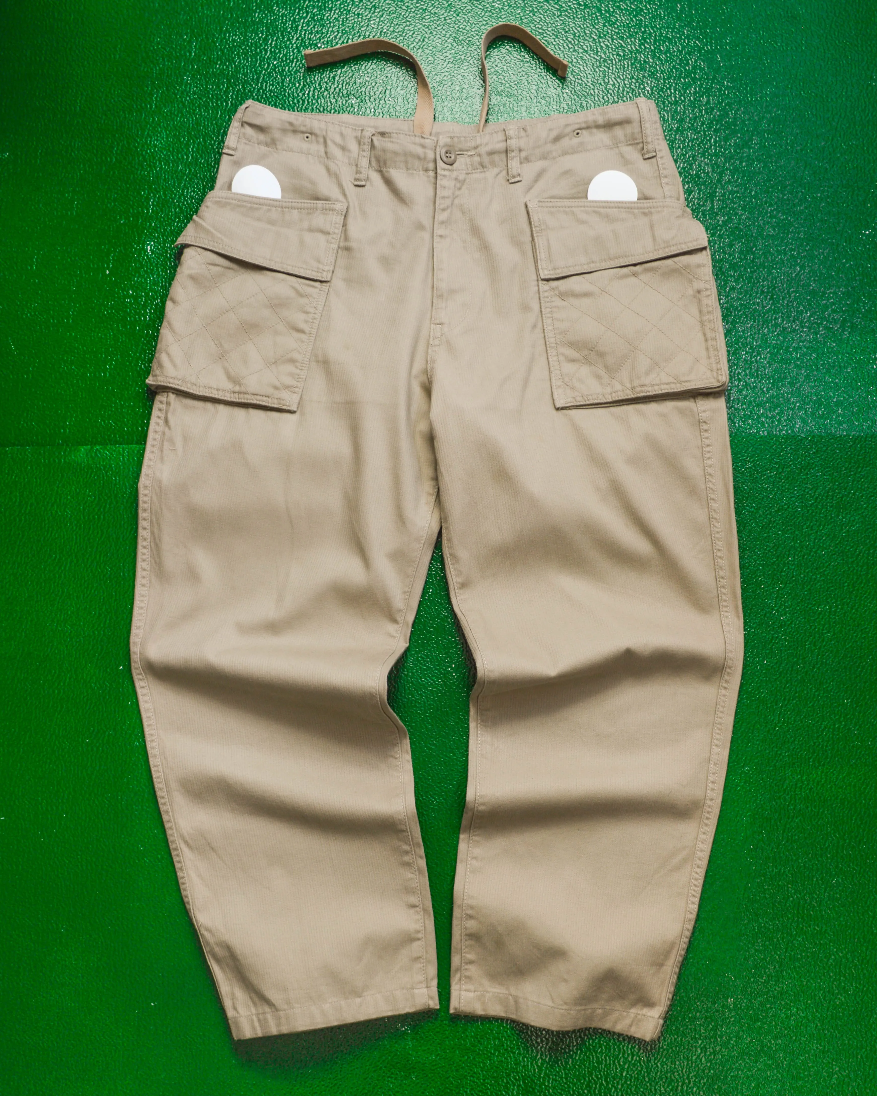 90s Dual Compartment Patch Pocket Tan Cargo Pants (~32~)