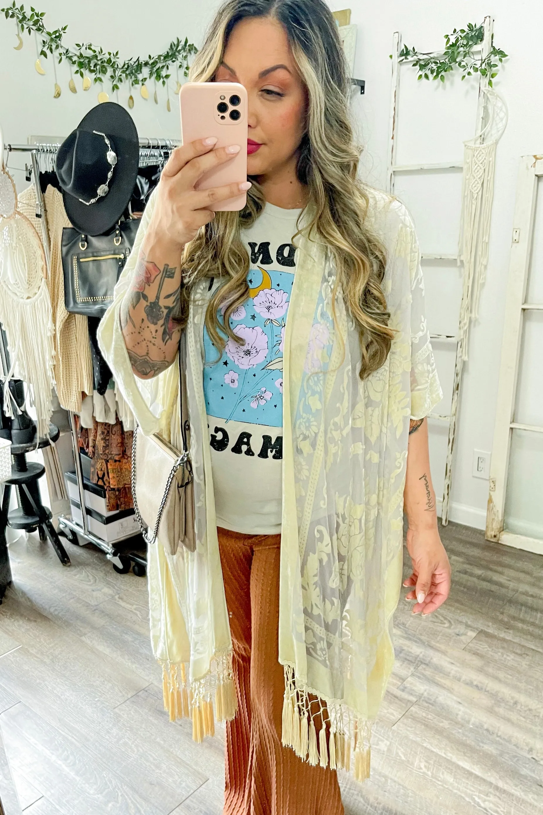 A Velvet Mesh Tapestry Kimono - 4 colors