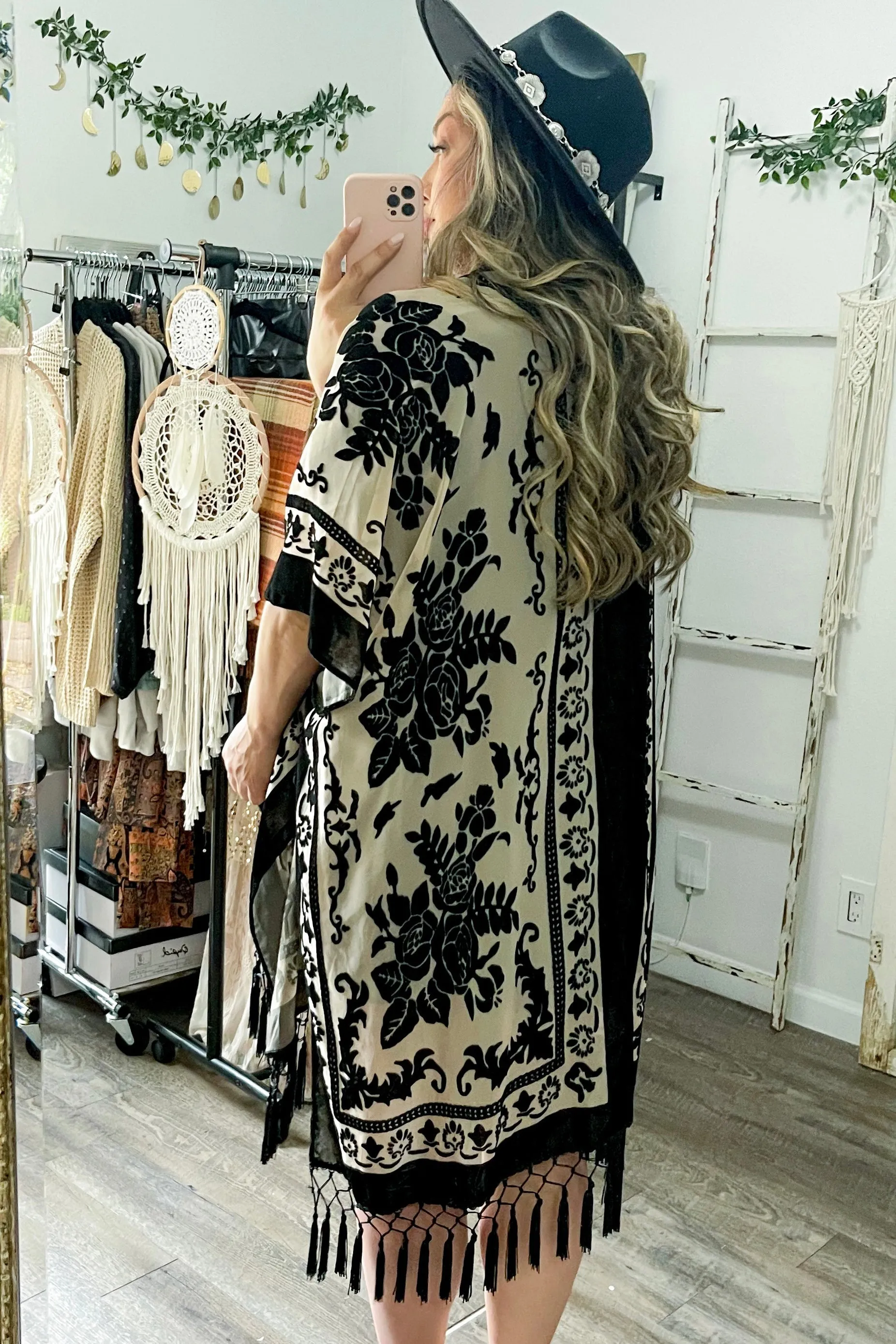 A Velvet Mesh Tapestry Kimono - 4 colors