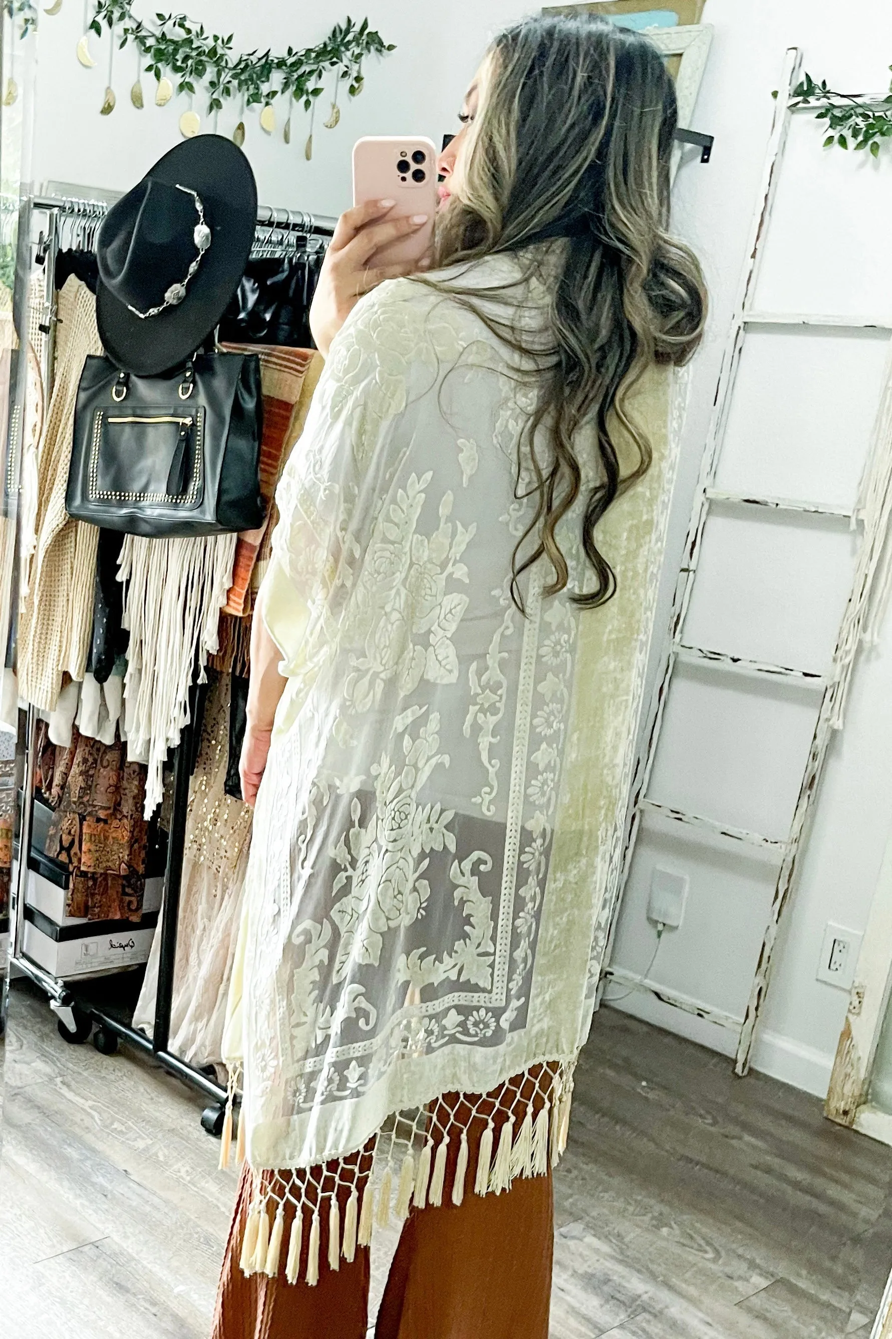 A Velvet Mesh Tapestry Kimono - 4 colors