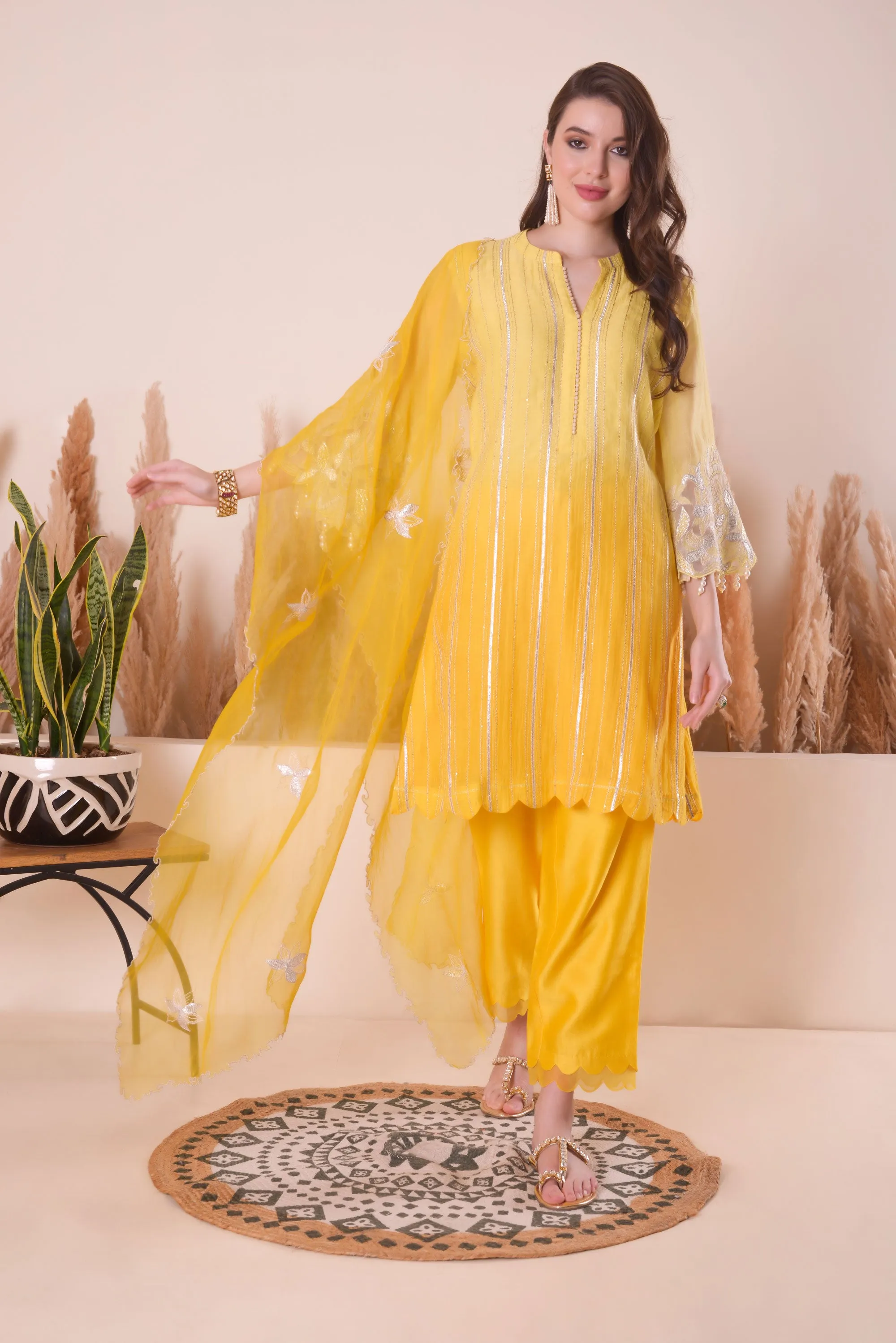 AMBER GRACE STRAIGHT KURTA SET