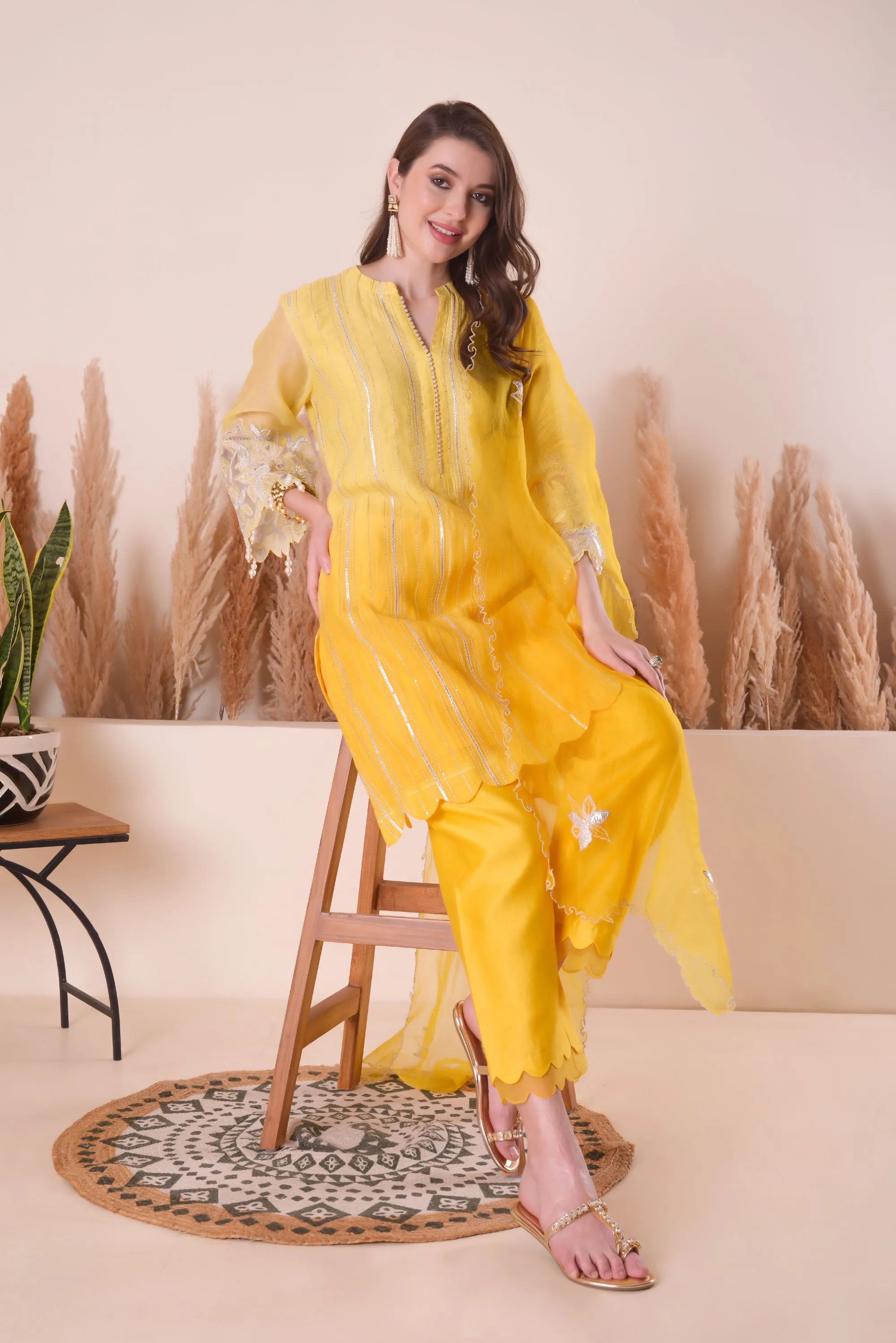 AMBER GRACE STRAIGHT KURTA SET