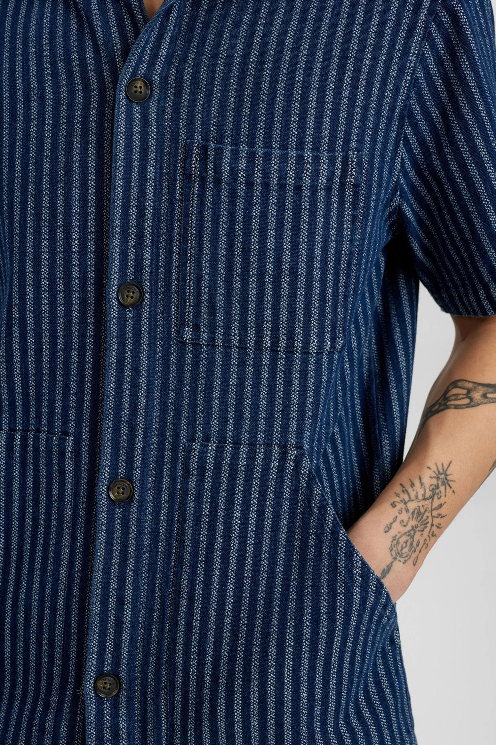 ANERKJENDT - AKTHEO INDIGO OVERSHIRT