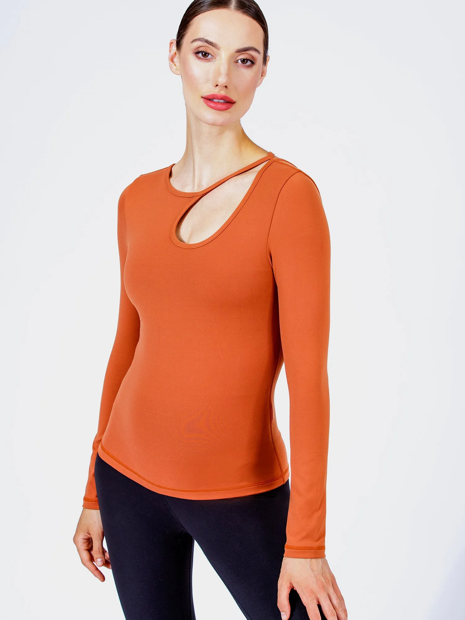 ATMAN LONG SLEEVE CUTOUT TEE