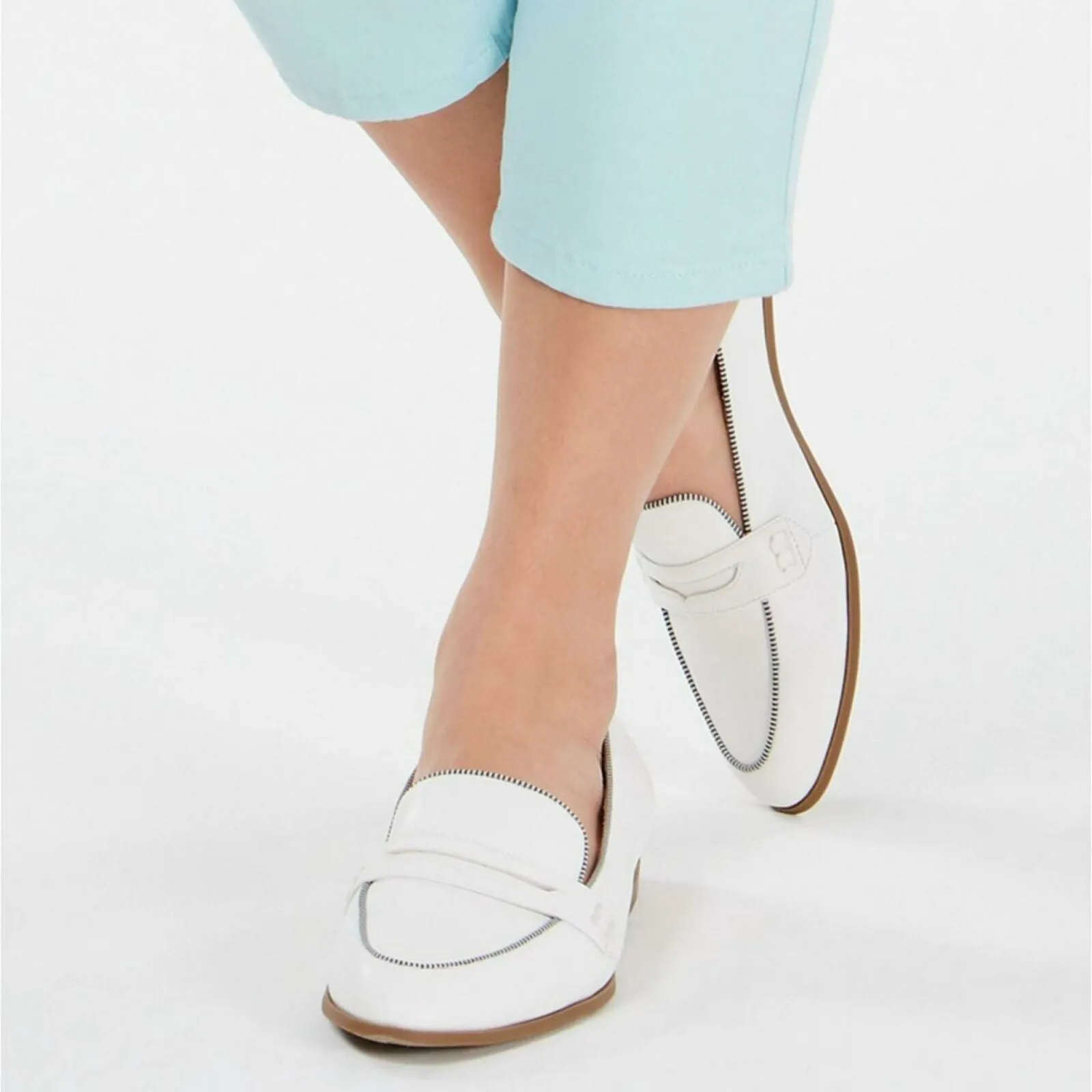 Charter Club Women's Tummy Control Bristol Capri Jeans