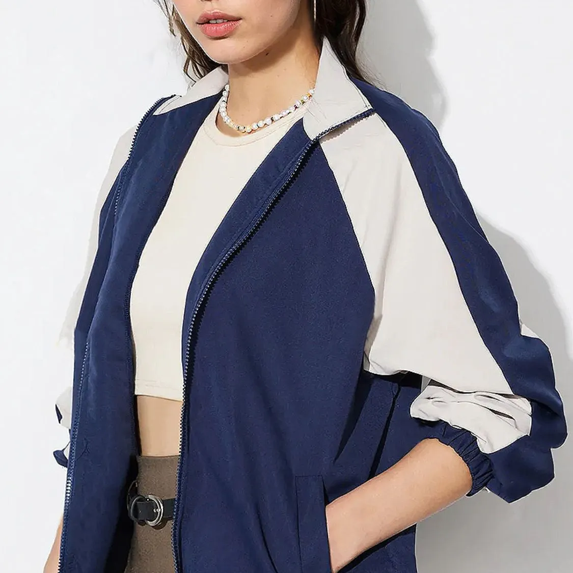 Contrast Zip Up Collared Neck Long Sleeve Jacket