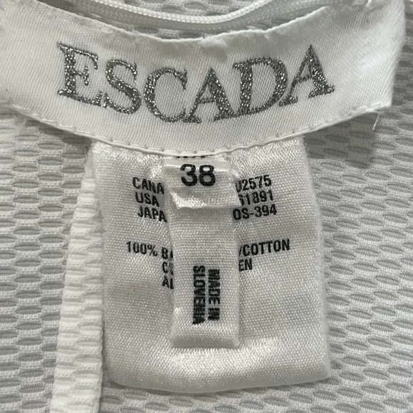 Escada White waffle cotton cropped 3/4 length sleeve collared jacket size 38
