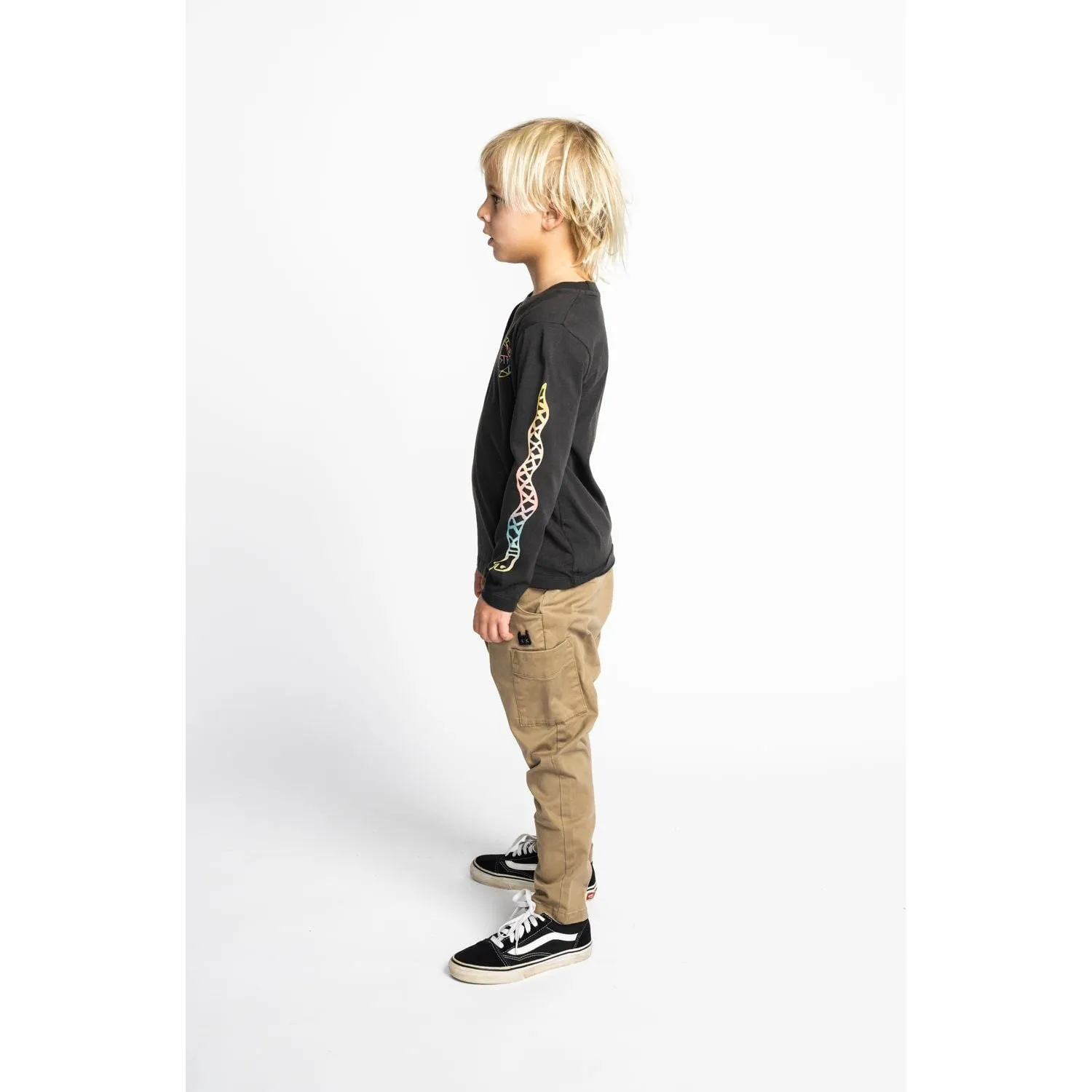 Glowchomp Ls Tee - Soft Black