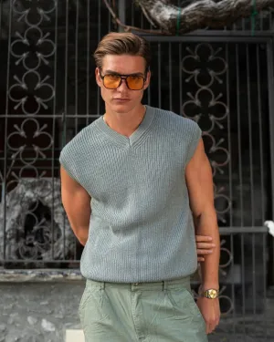 Knitted Vest Grey