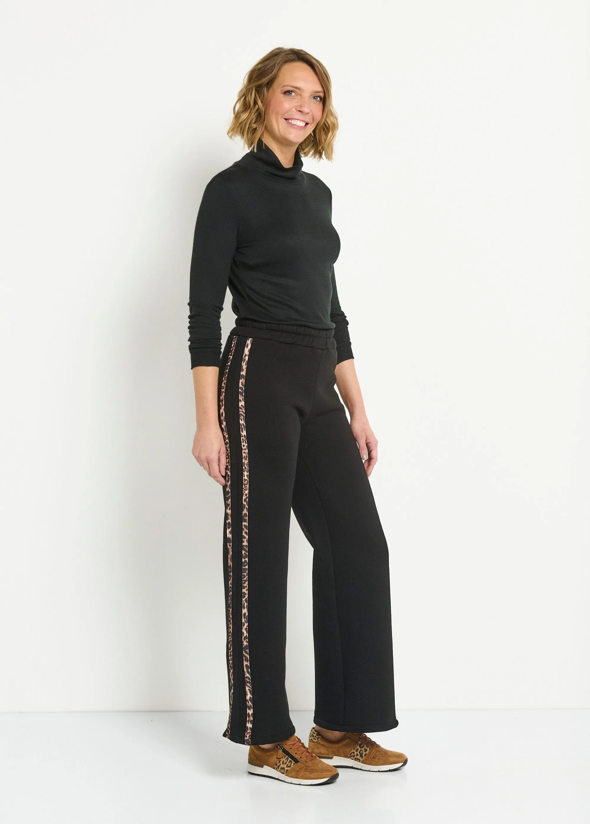Leopard stripe comfort fleece pants