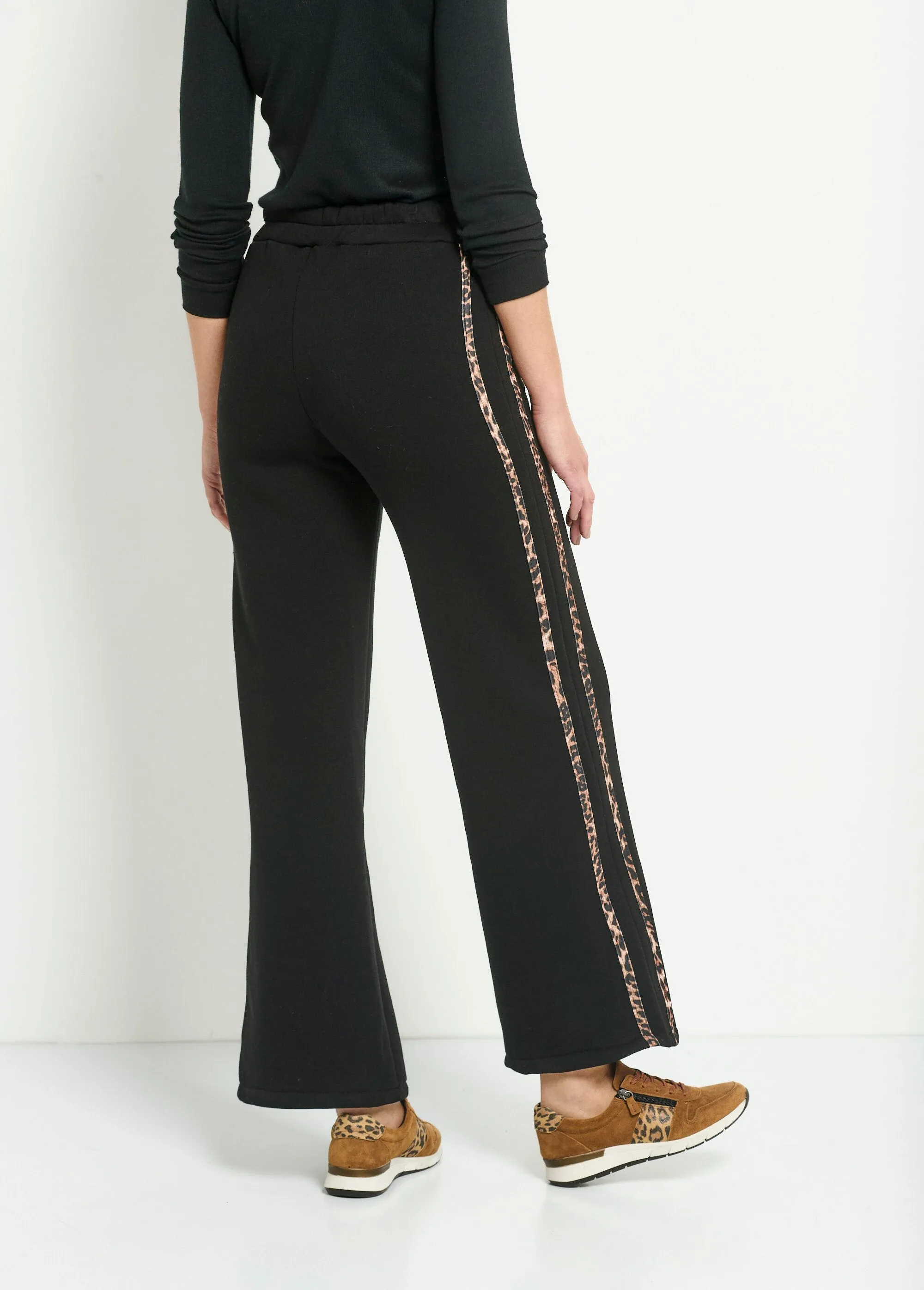 Leopard stripe comfort fleece pants