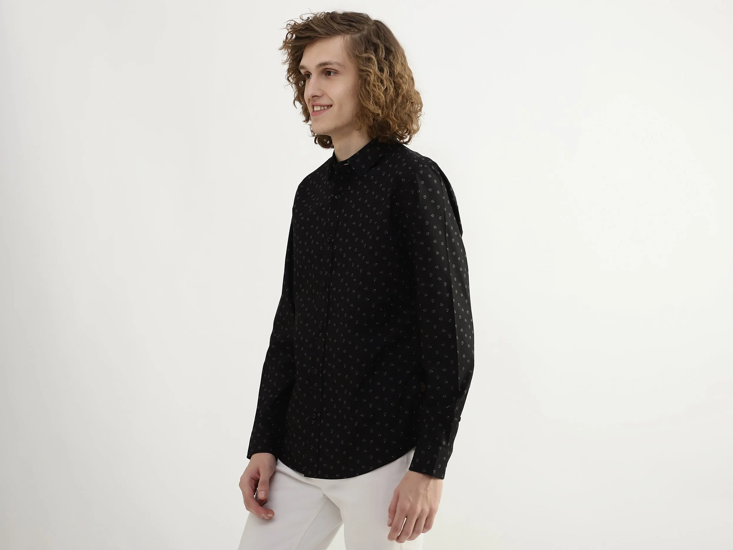 Men Printed Spread Collar Shirt