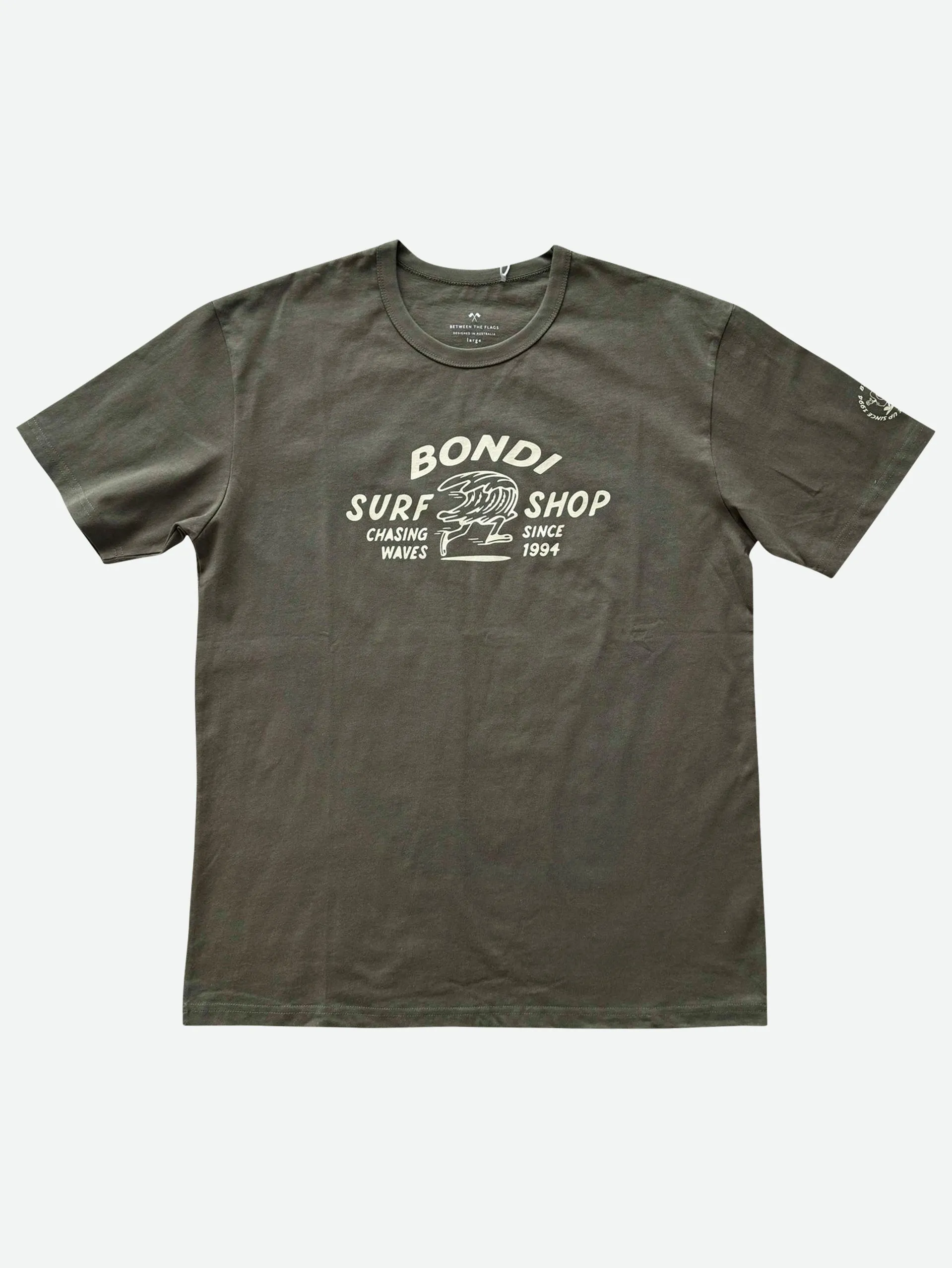 Men's Chasing Waves Relaxed Fit Tee (Khaki)