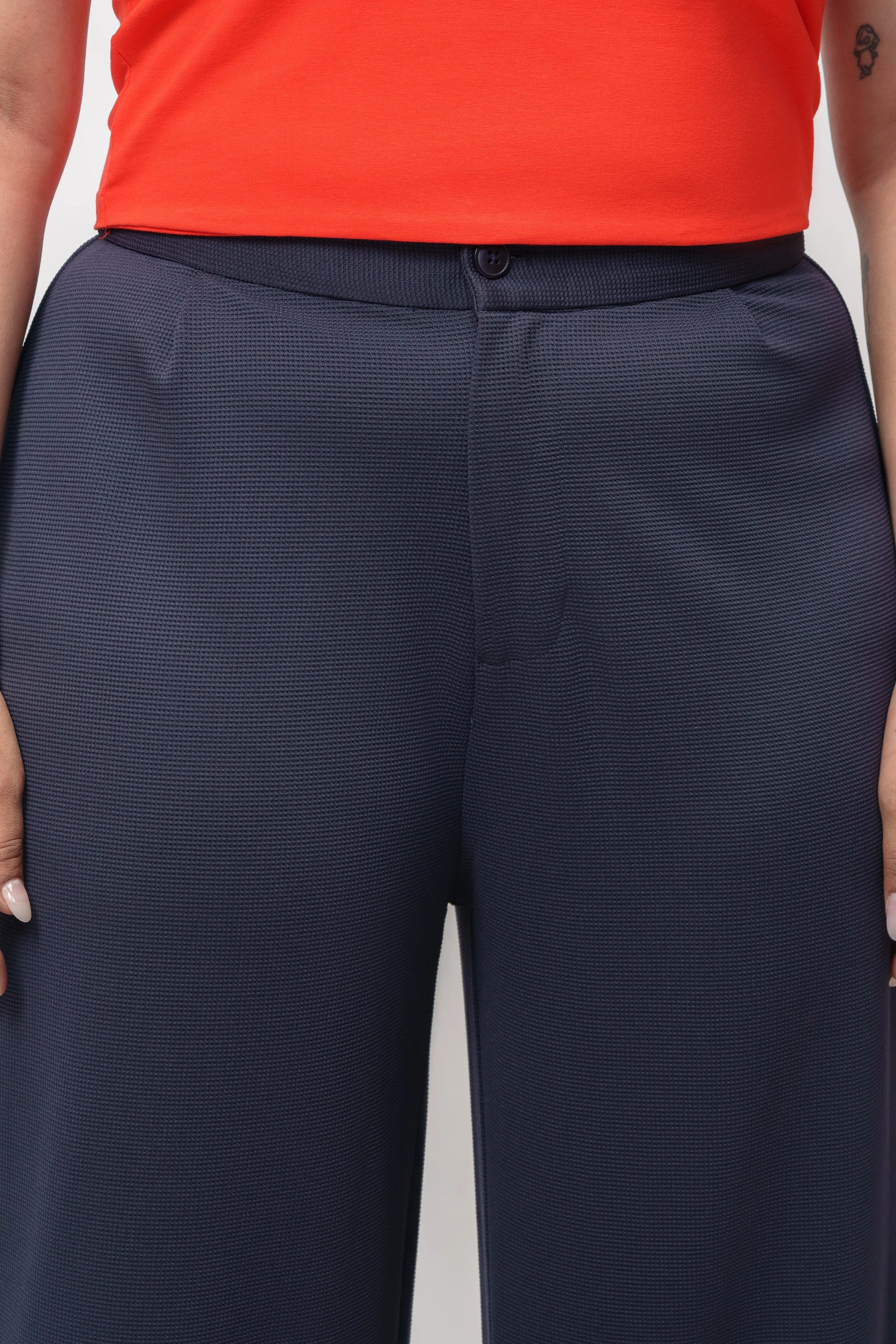 Modern Navy Curve Textured Korean Pants