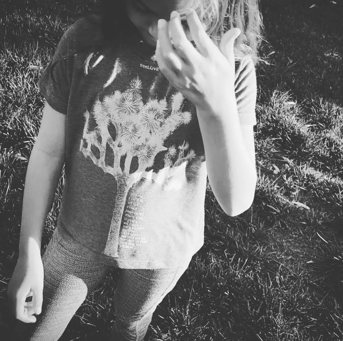 "Tree Love" Kids super soft-Blend Tee