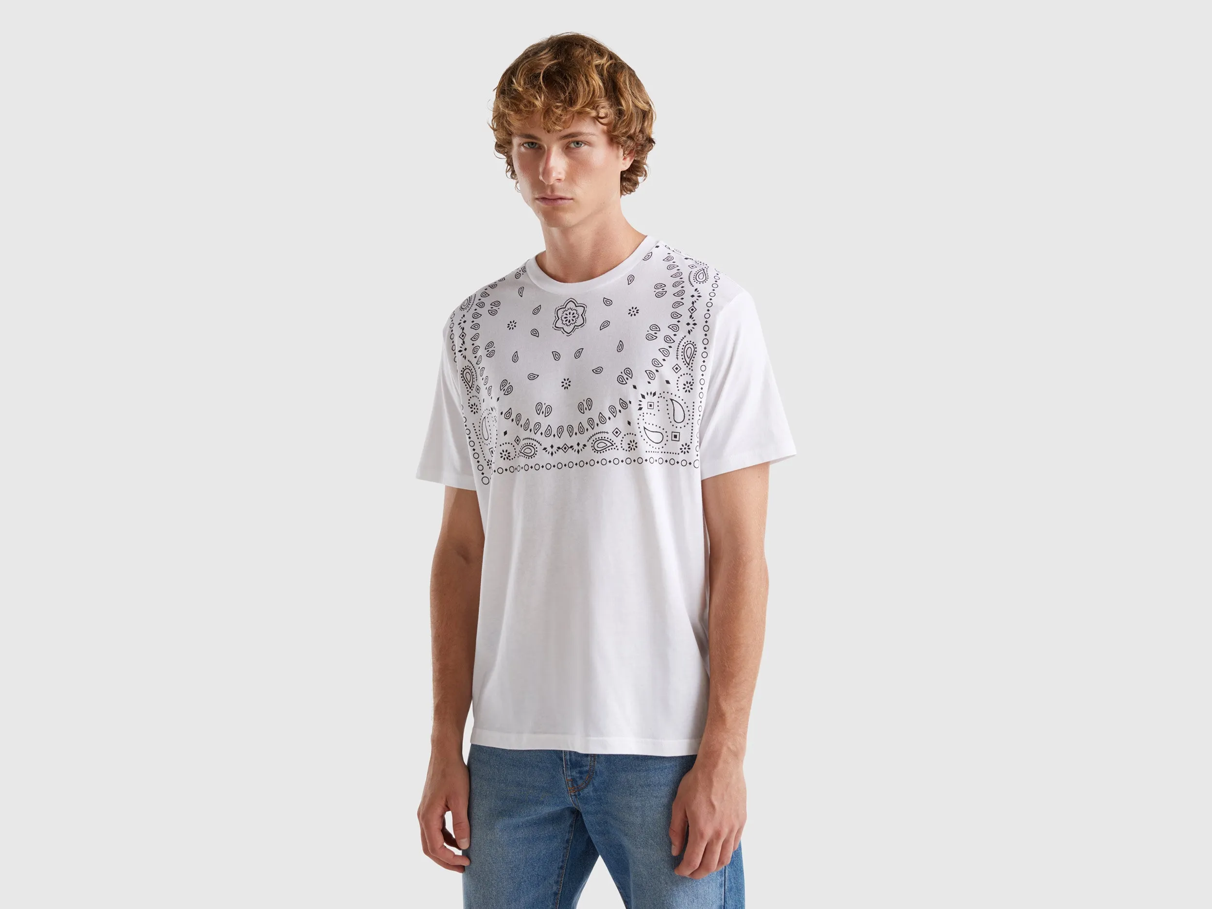 Regular Fit Round Neck Printed Tshirt