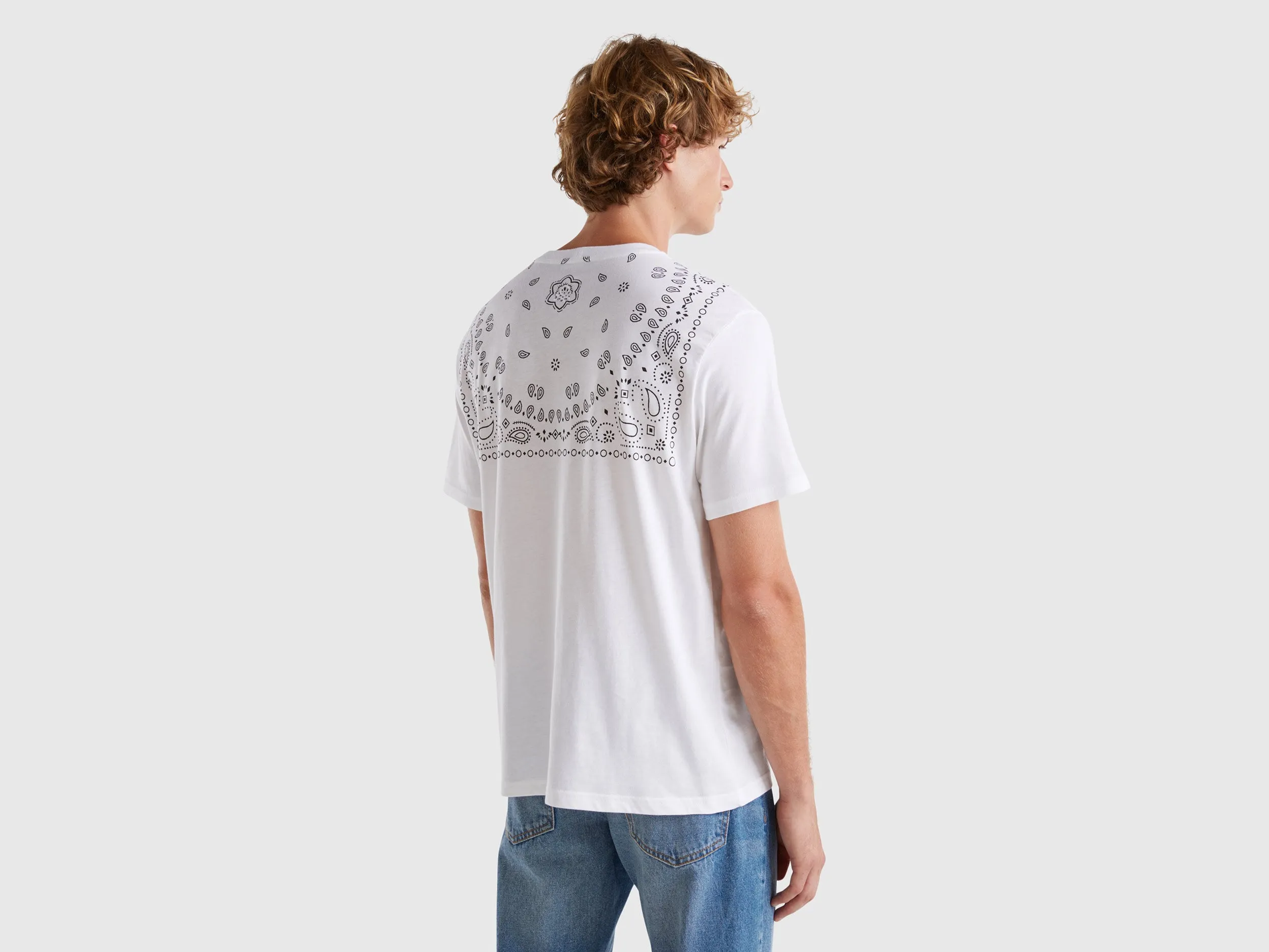 Regular Fit Round Neck Printed Tshirt