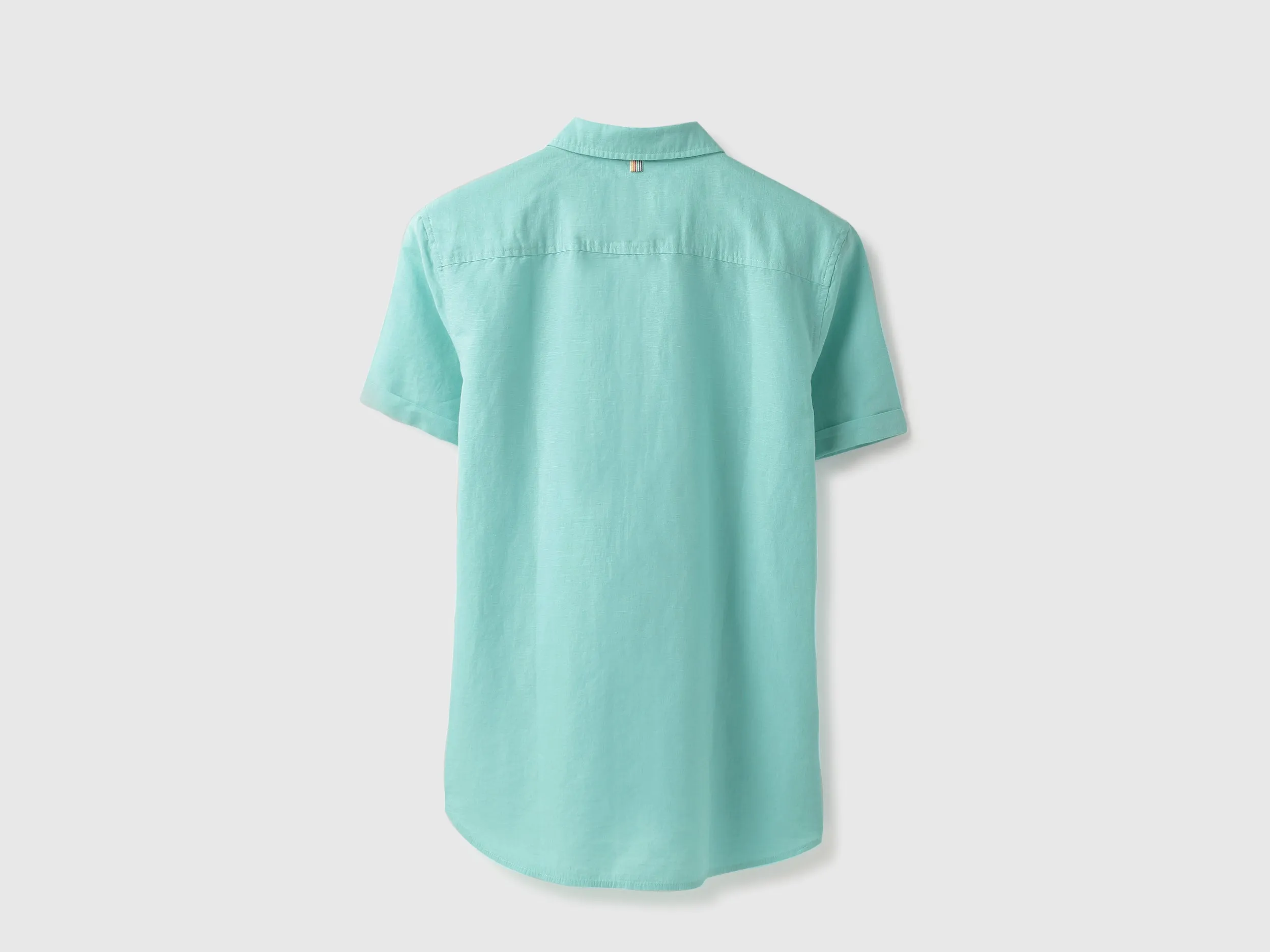 Regular Fit Spread Collar Solid Shirt