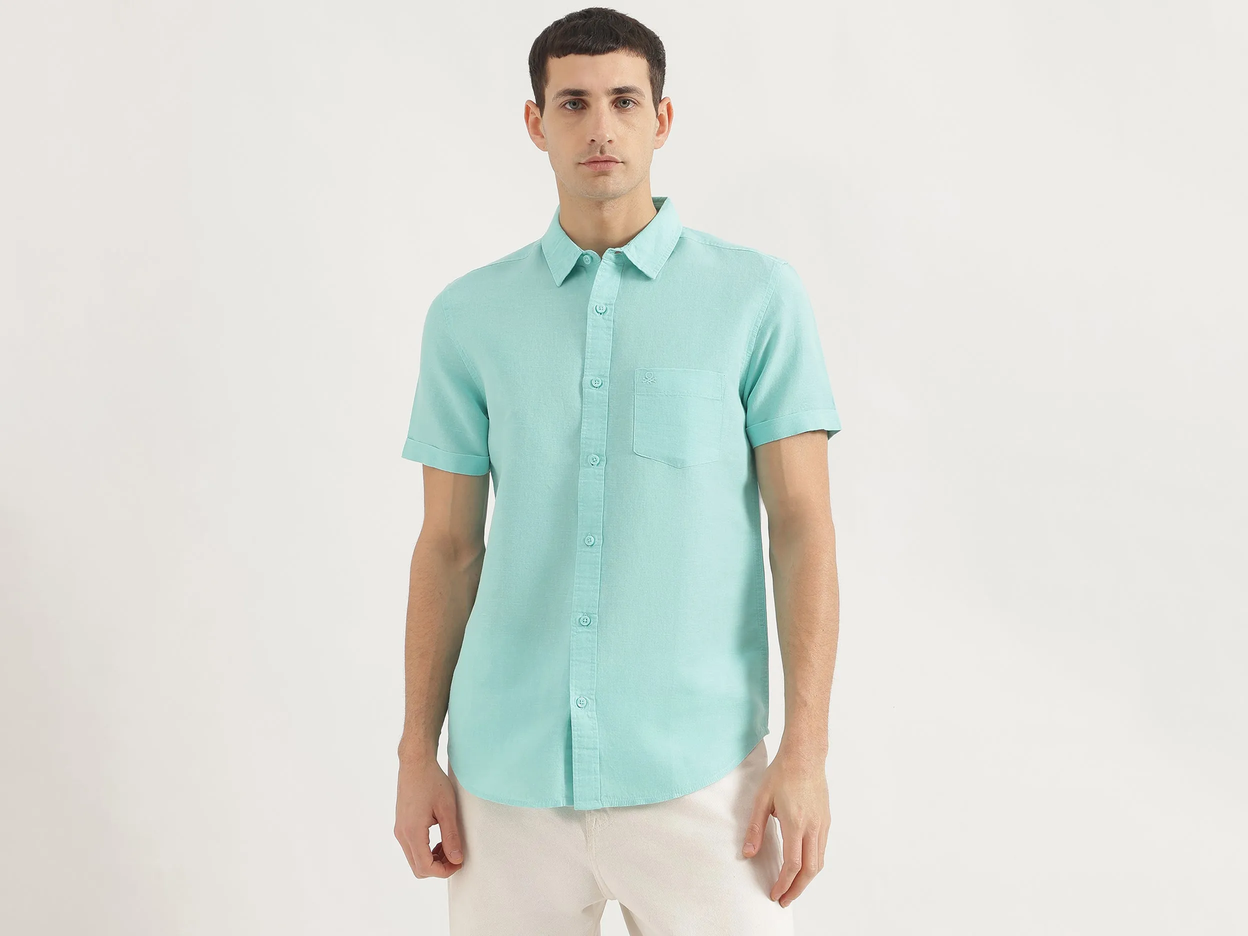 Regular Fit Spread Collar Solid Shirt