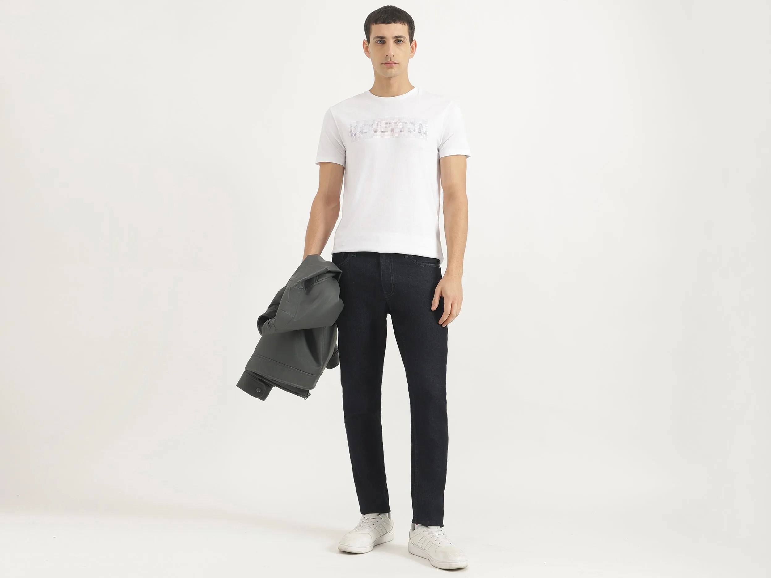 Regular Round Neck Graphic Print T-Shirt