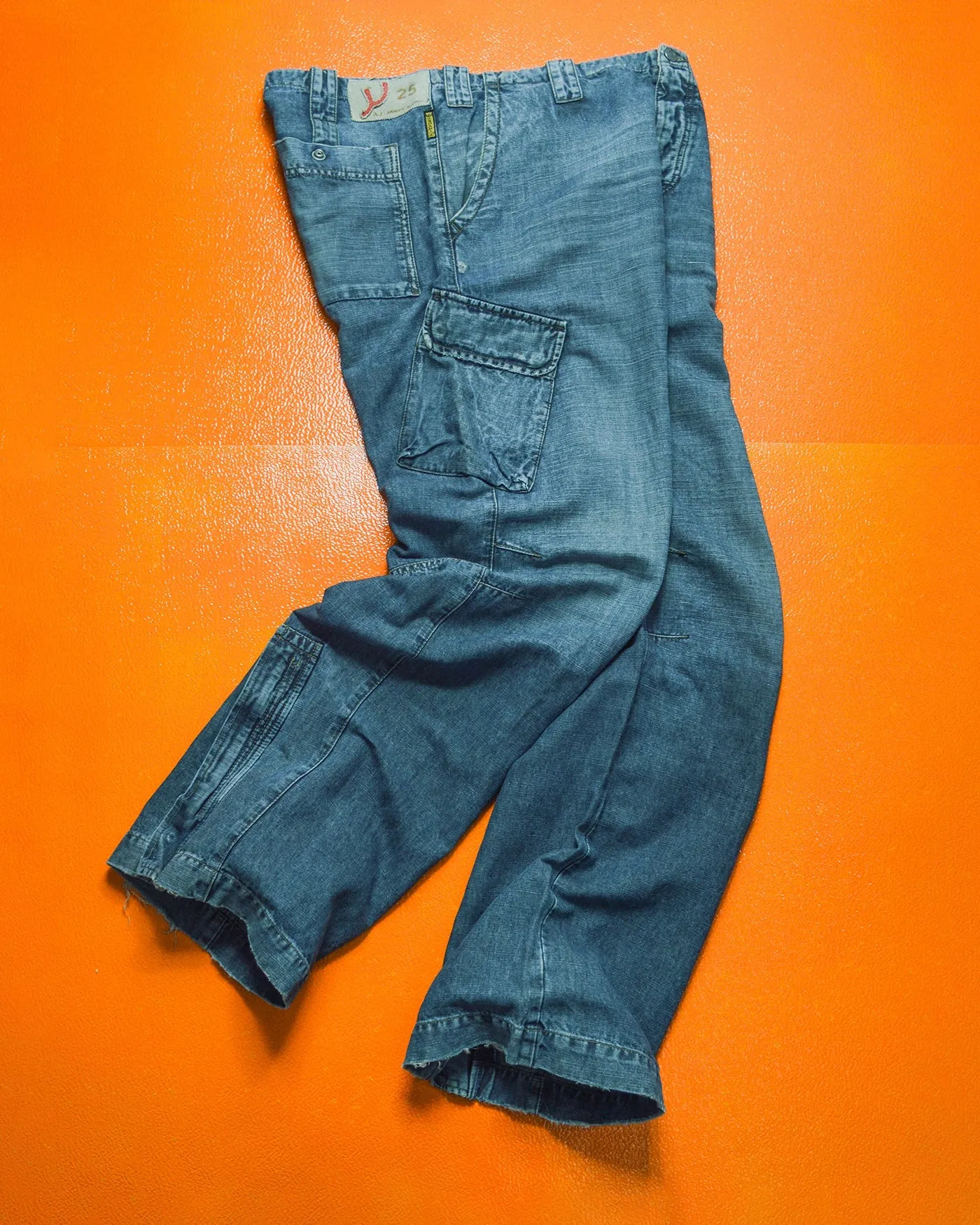 Relaxed Asymmetrical Medium Wash Blue Denim Cargo Pants (~32~)