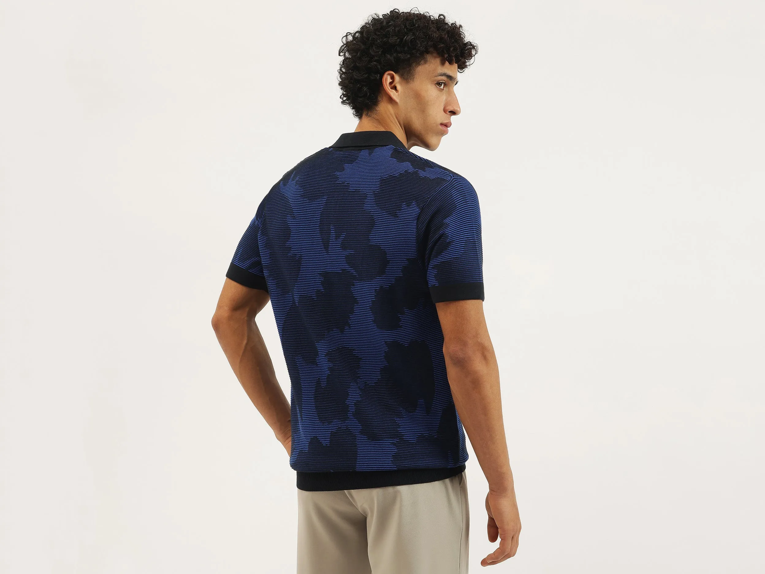 Relaxed Fit Johny Collar Abstract T-shirt