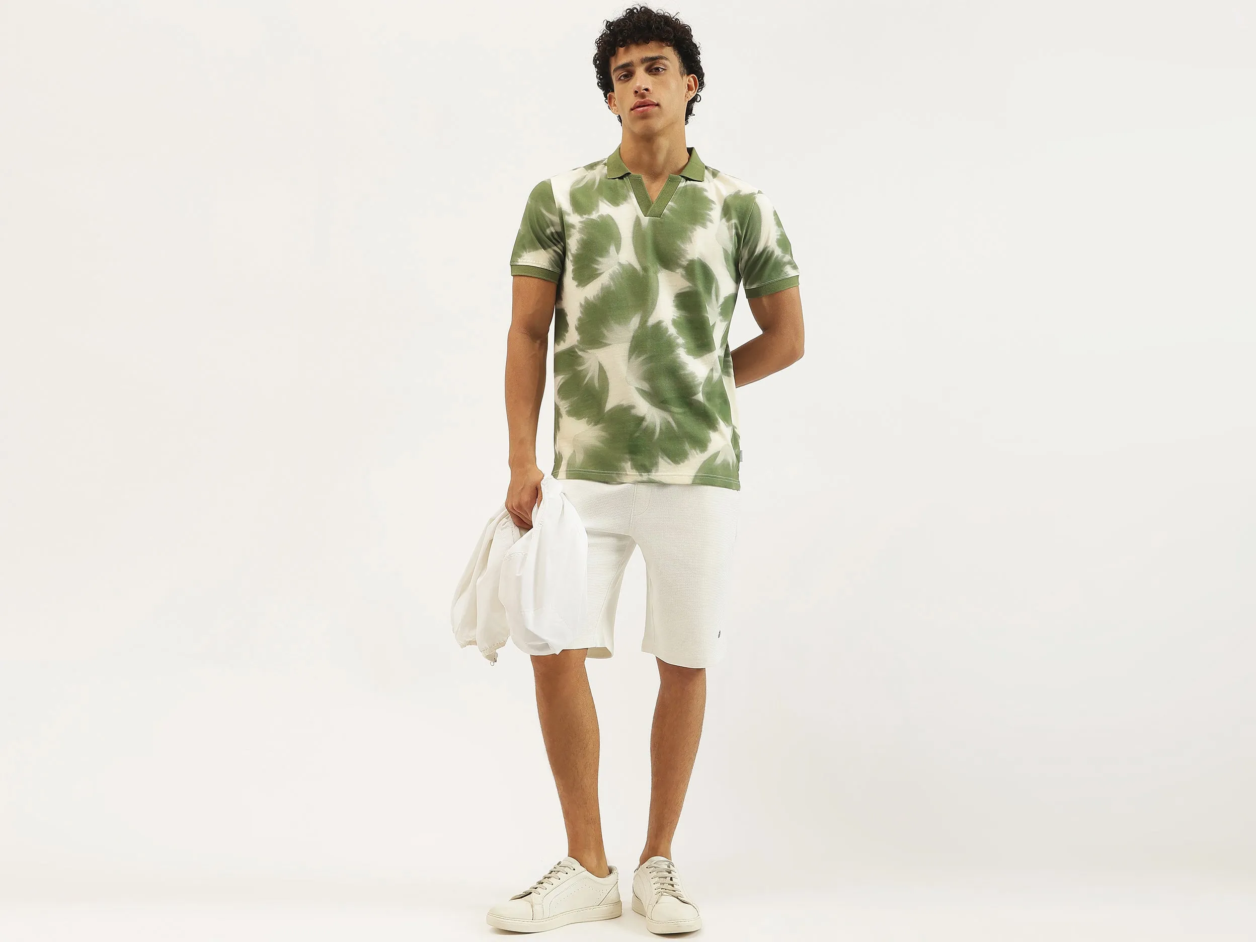 Relaxed Fit Johny Collar Printed T-shirt