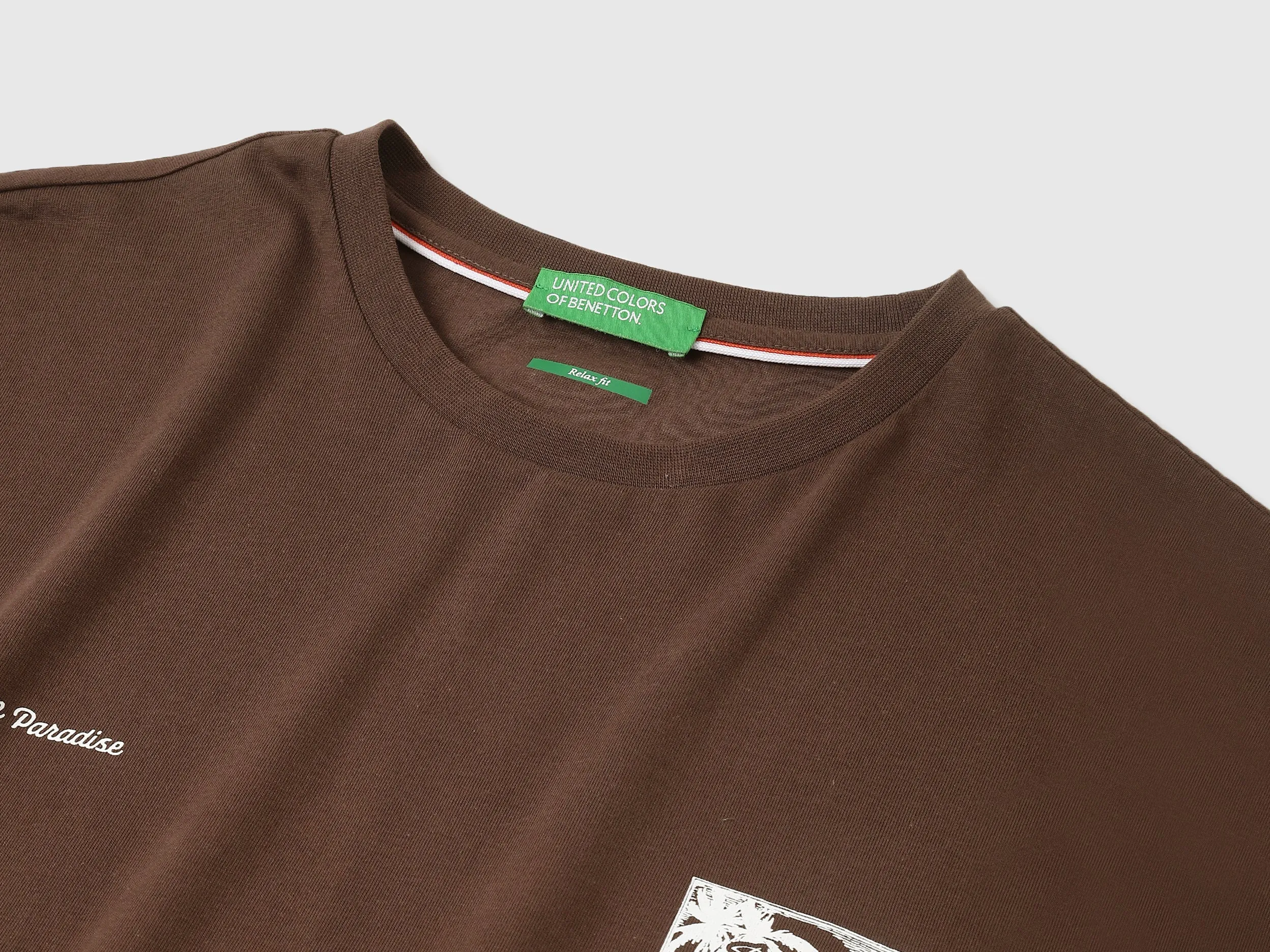Relaxed Fit Round Neck Solid Tshirt