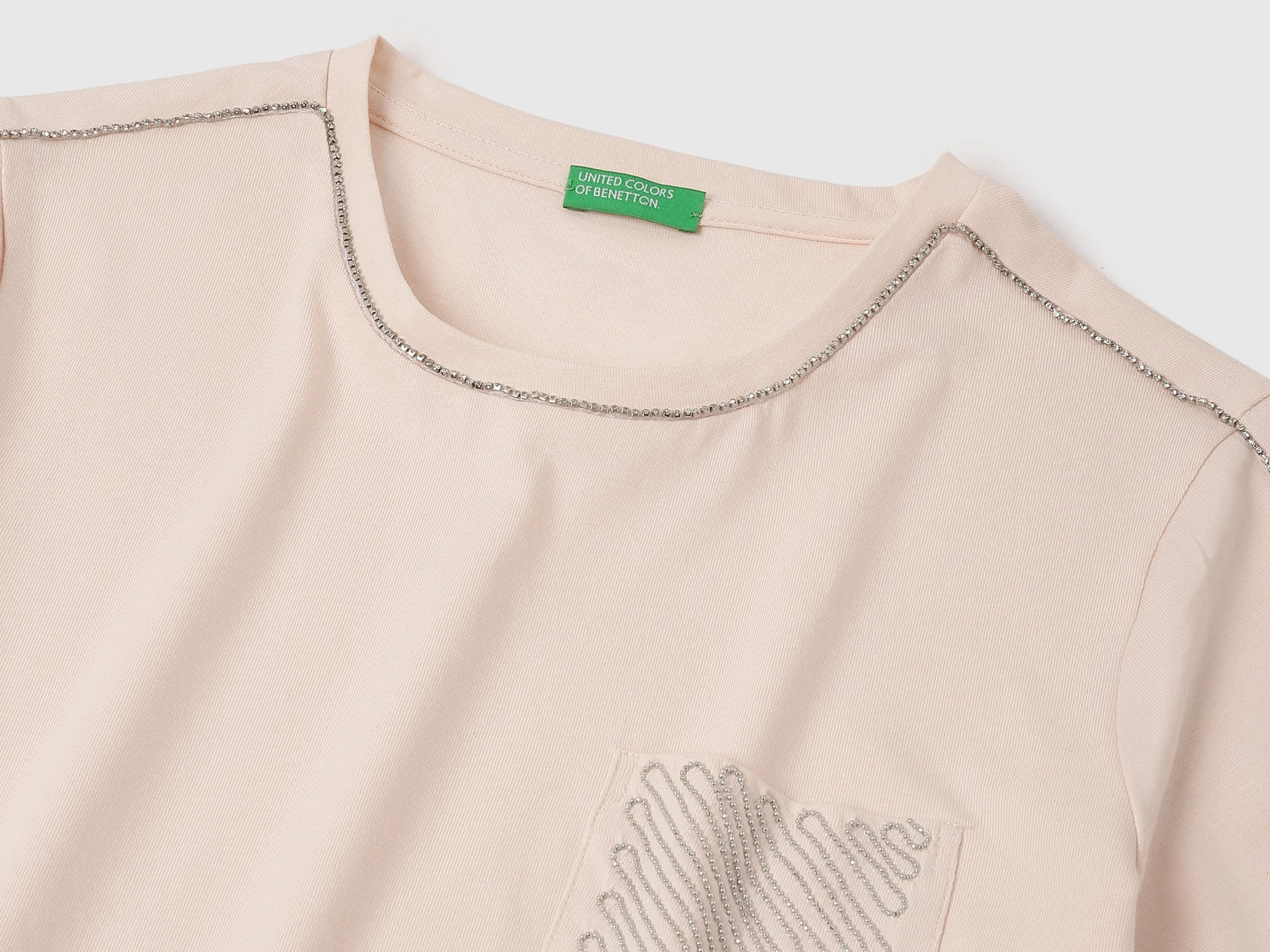 Round Neck Embellished T-shirt