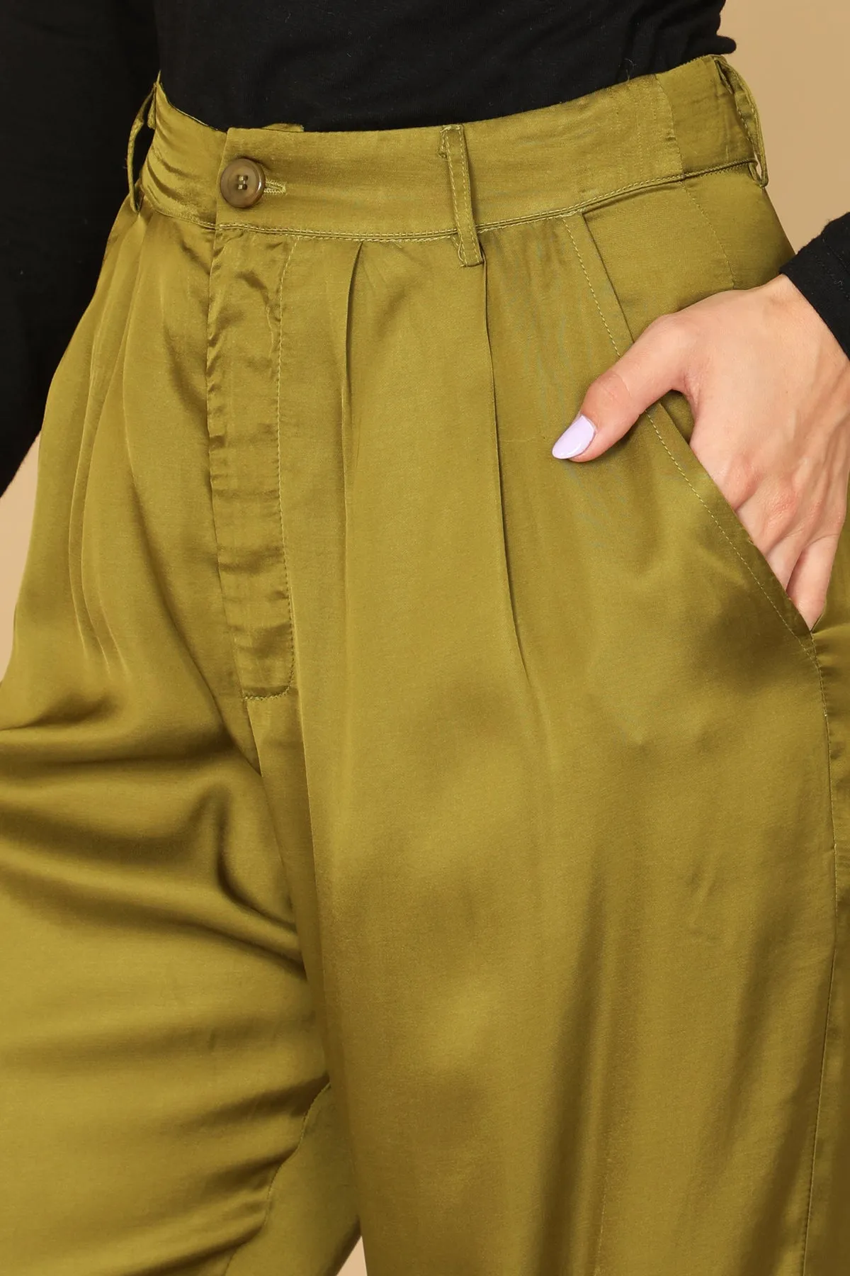 SATINY STRAIGHT PANTS