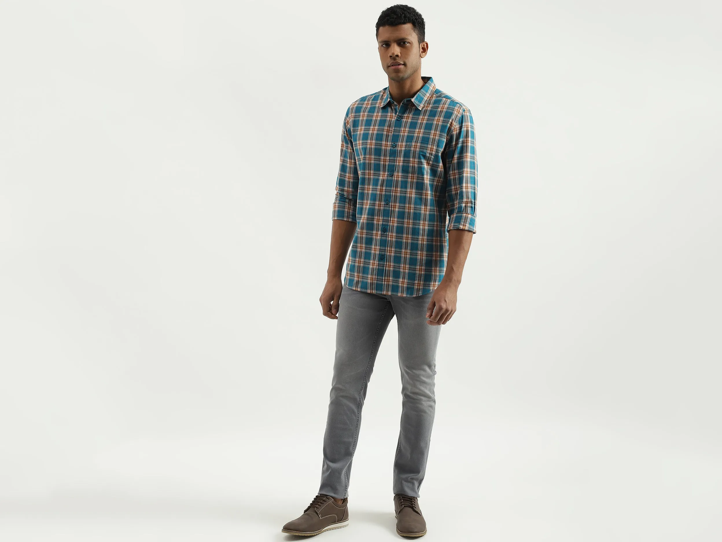 Slim Fit Spread Collar Checked Shirt