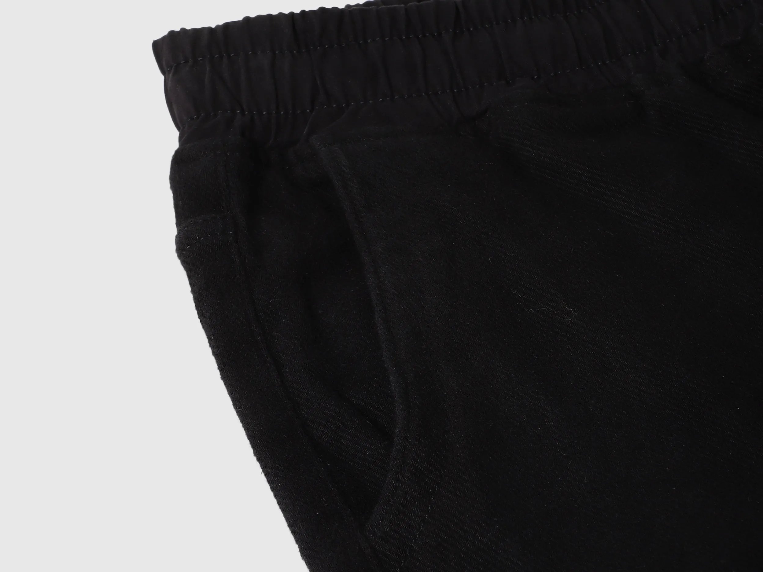 Solid Jogger Fit Cargo Pant