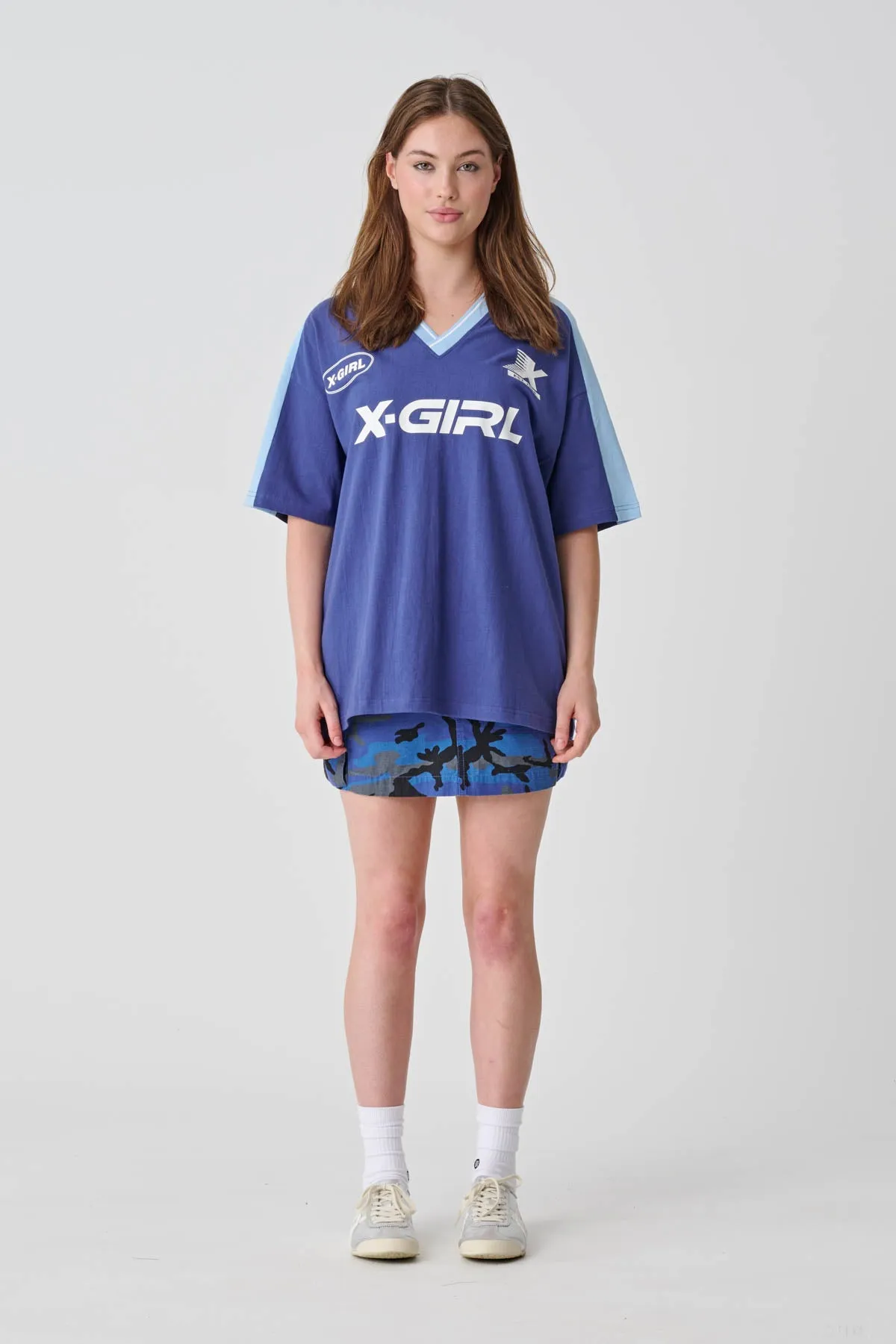 SPORT V NECK RELAXED TEE - NAVY