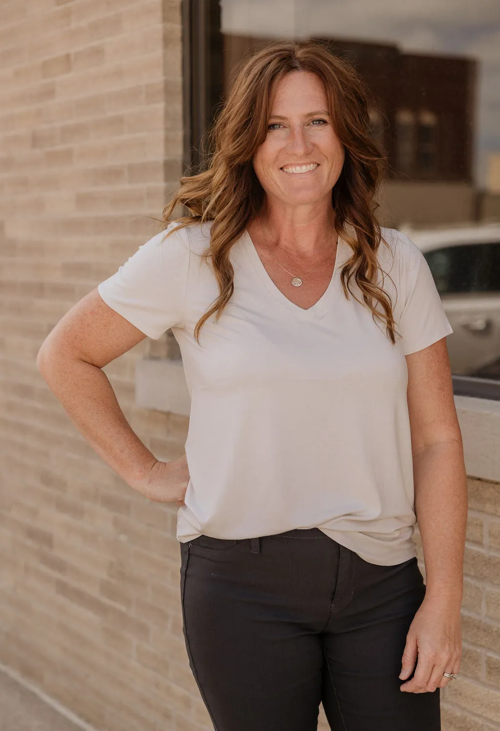 TATIANA VNECK BASIC TOP