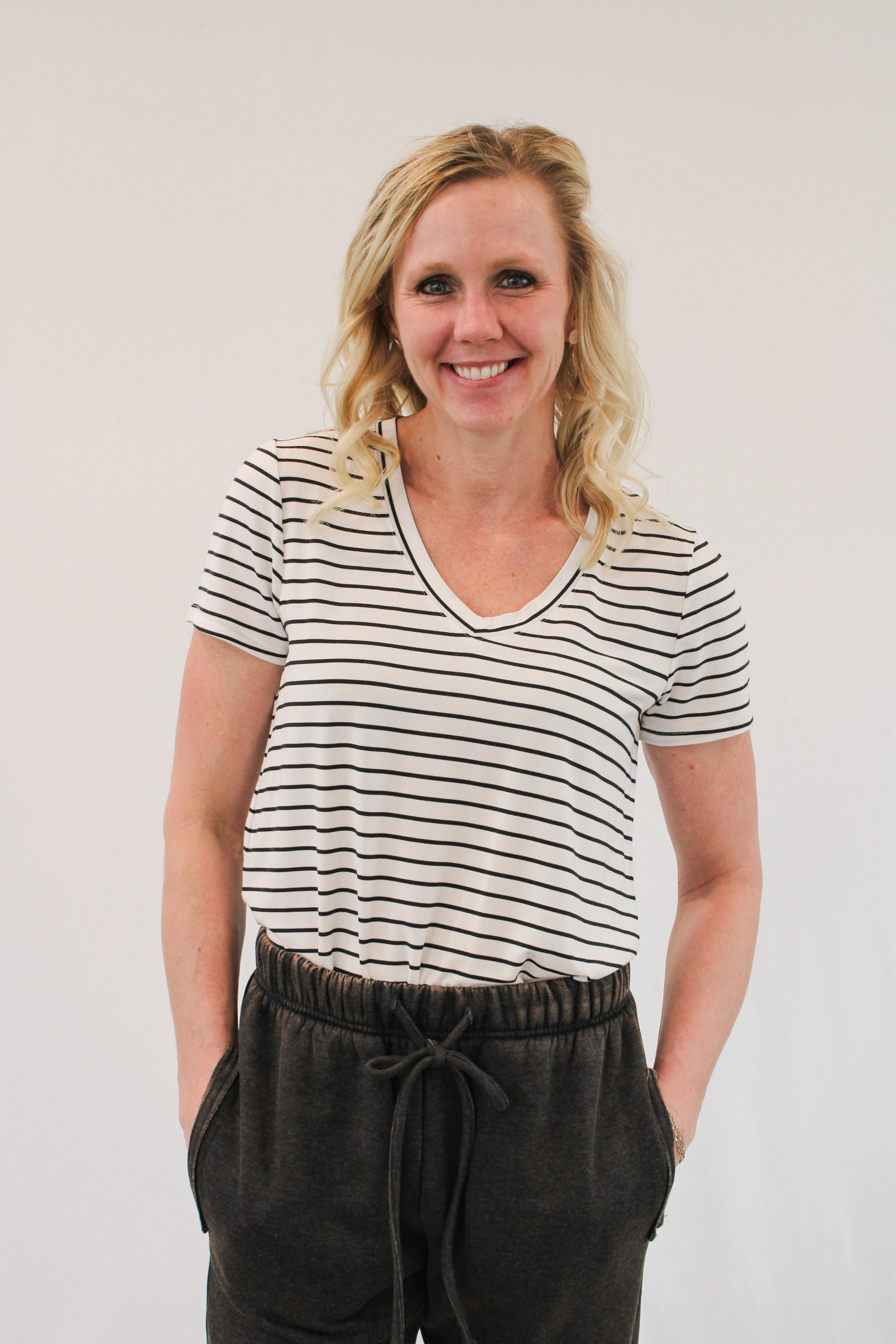 TATIANA VNECK BASIC TOP