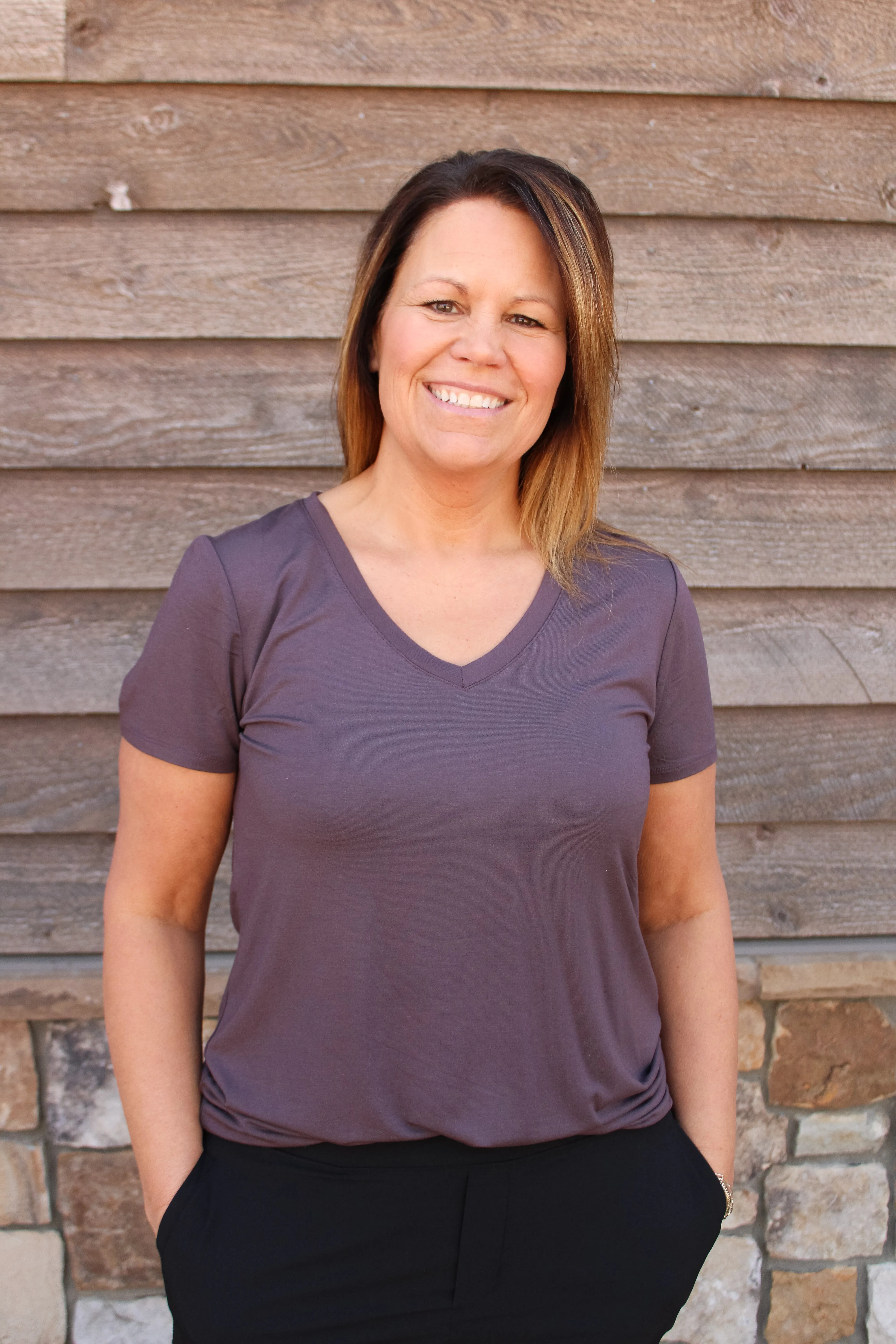 TATIANA VNECK BASIC TOP