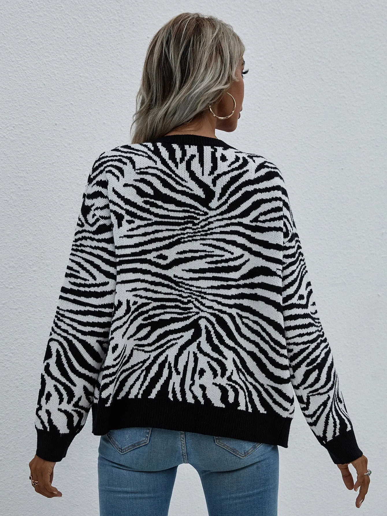 Tiger Year Animal Patterned Knit Cardigan - Black