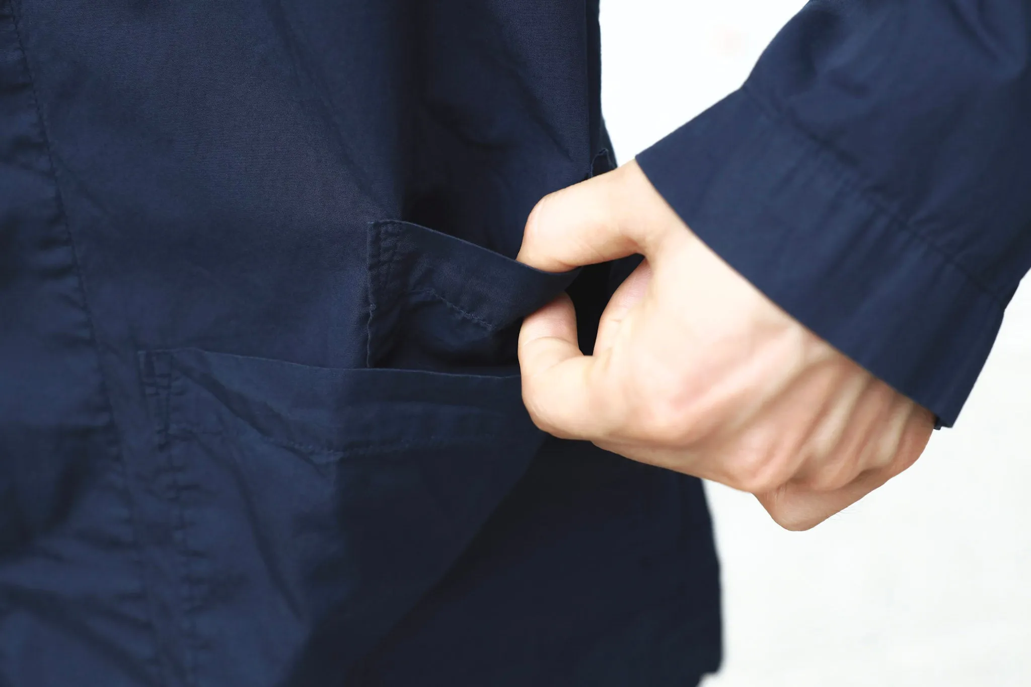 【Universal Works】Bakers Overshirt In Navy Organic Fine Poplin／成衣染 海軍藍 烘焙師襯衫外套