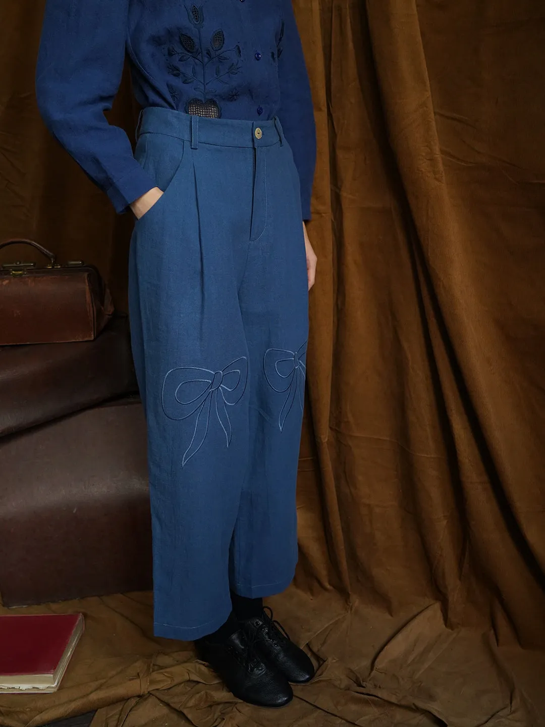 Unlogical Poem Bow-knot Appliques Red/Black/Blue Trousers