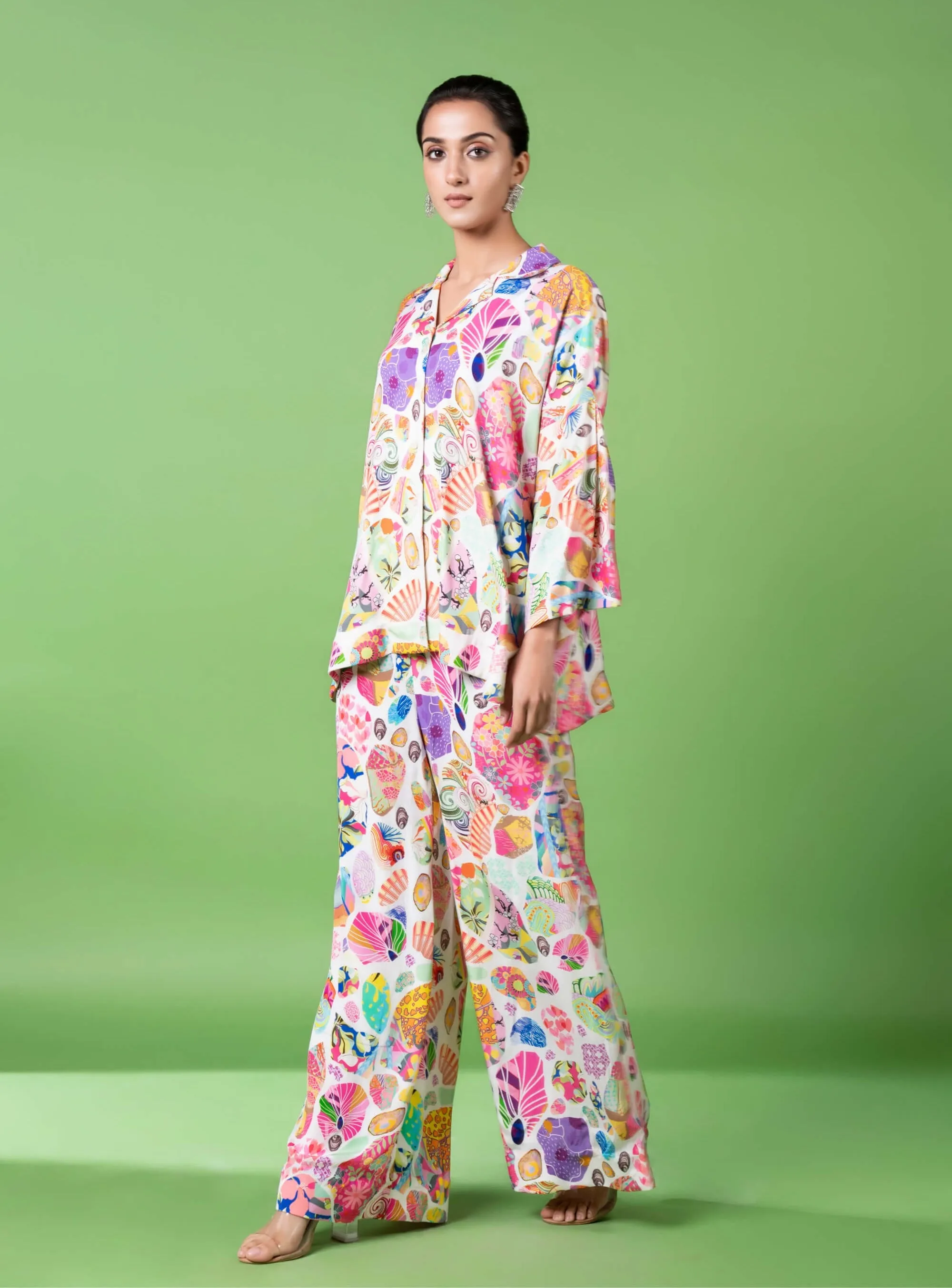 White block printed shirt and pants