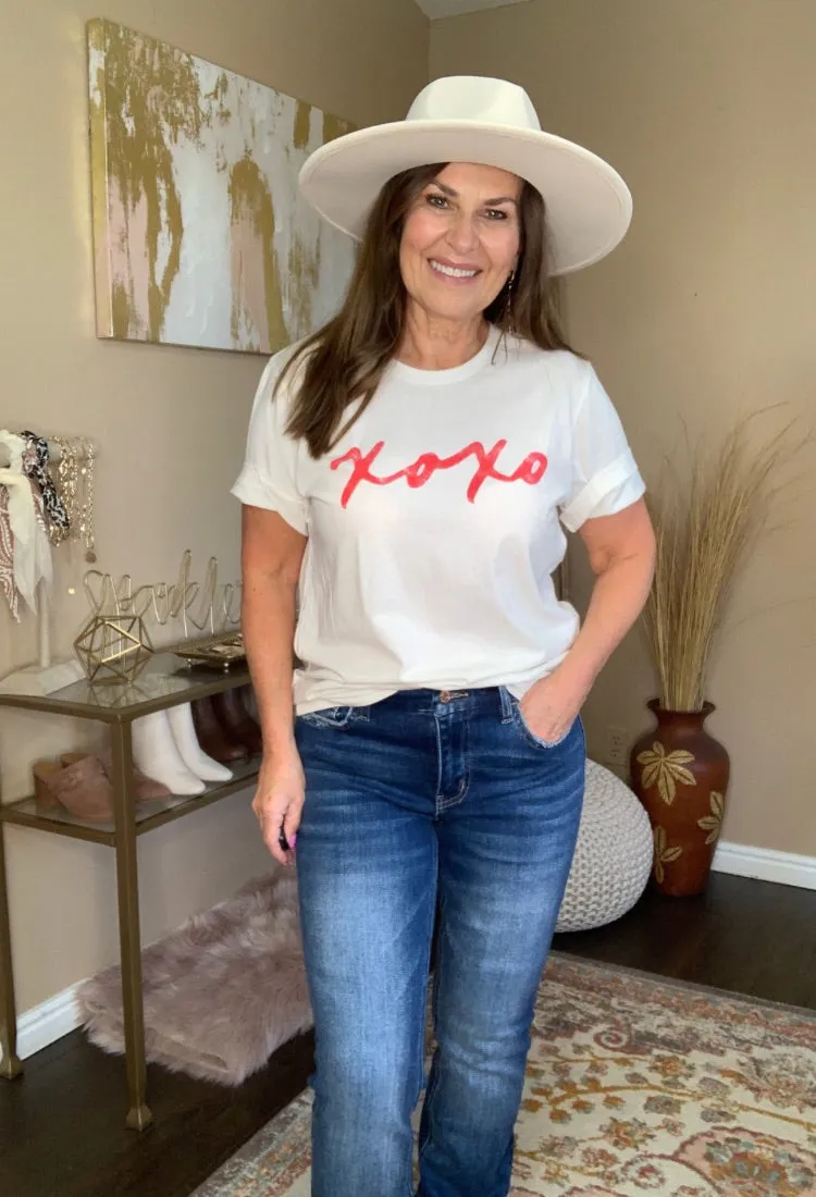 XOXO Graphic Tee in Vintage White